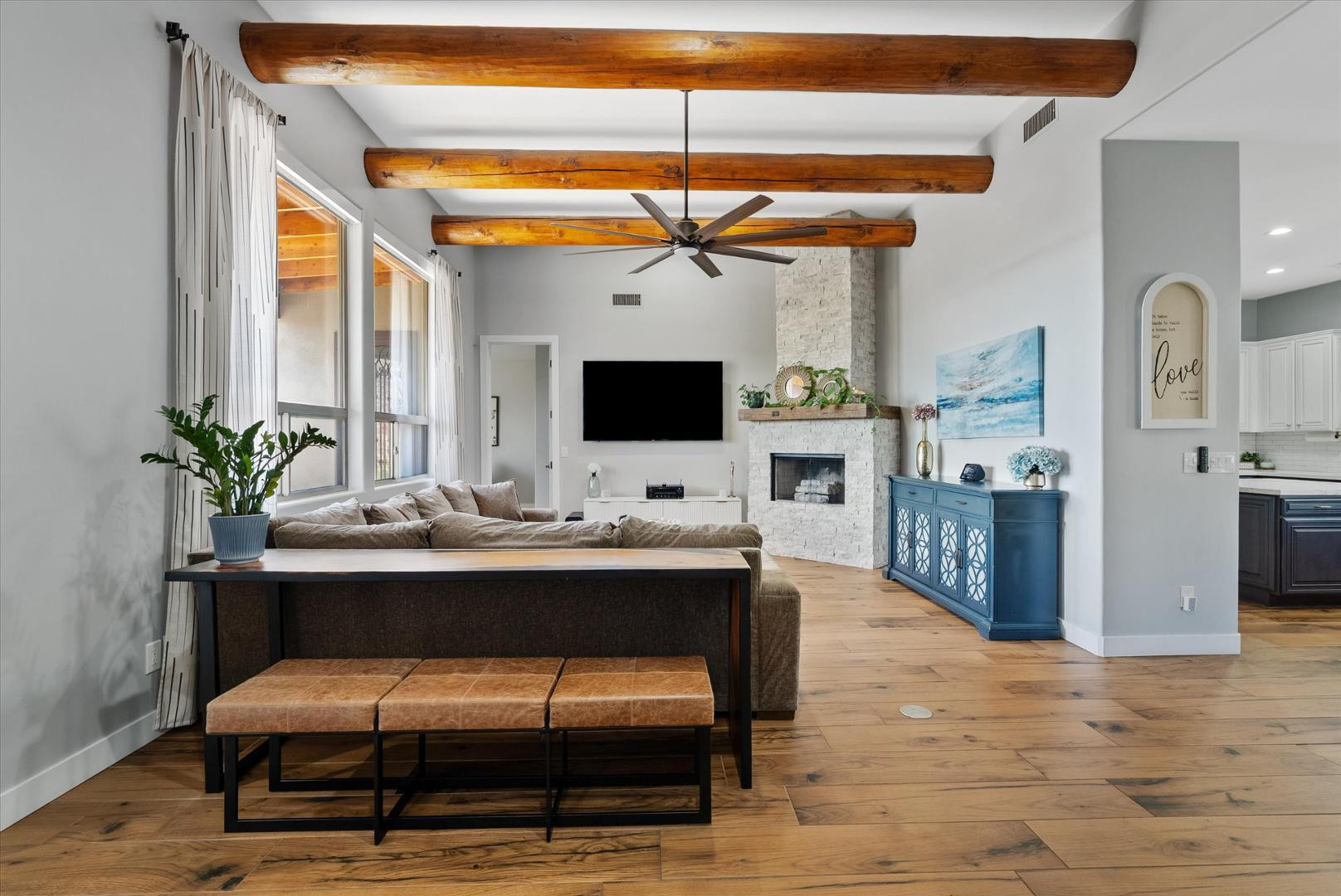 3314 W Here To There Drive