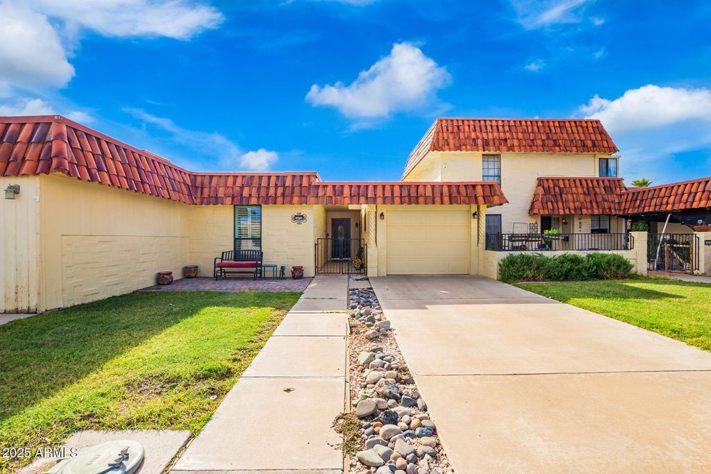 Photo of 10230 N 106th Drive, Sun City, AZ 85351 (MLS # 6924947)