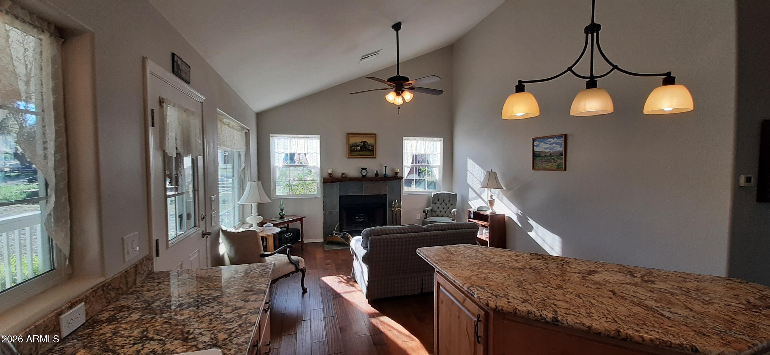 17520 W FOOTHILL Road