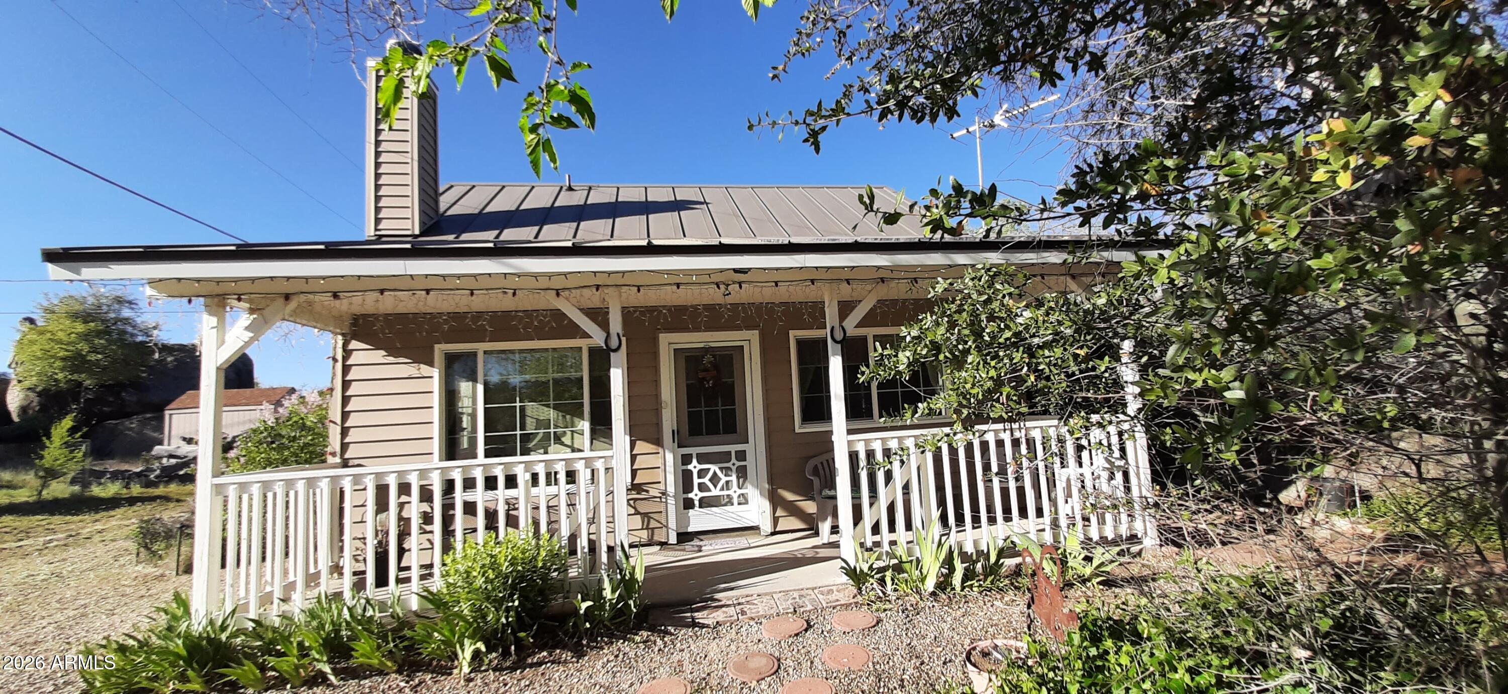 17520 W FOOTHILL Road