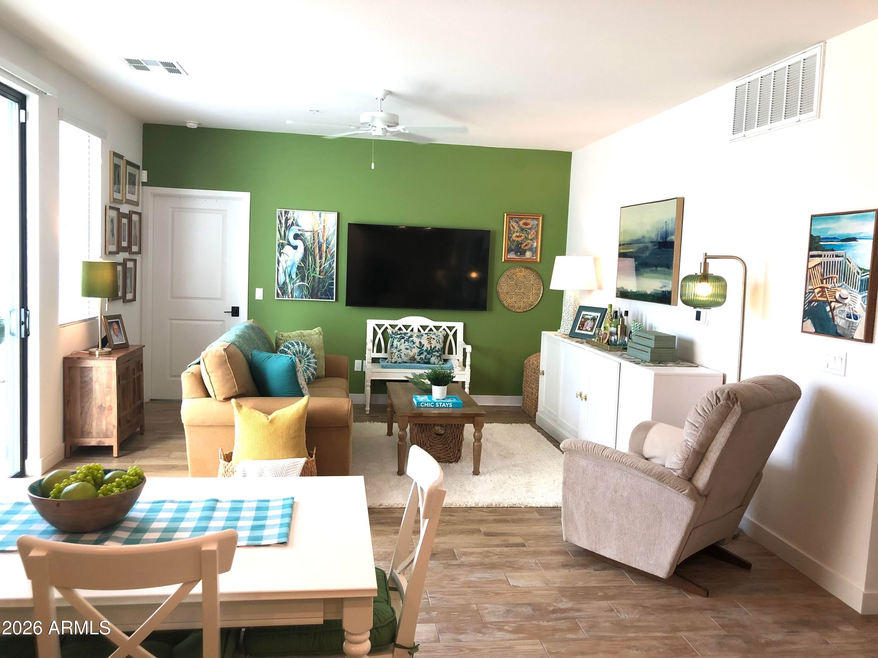 2511 W QUEEN CREEK Road 174