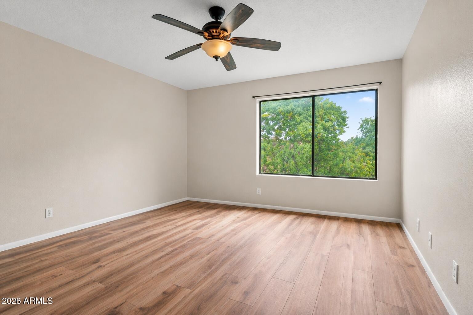 OAK CREEK ESTADOS - Residential
