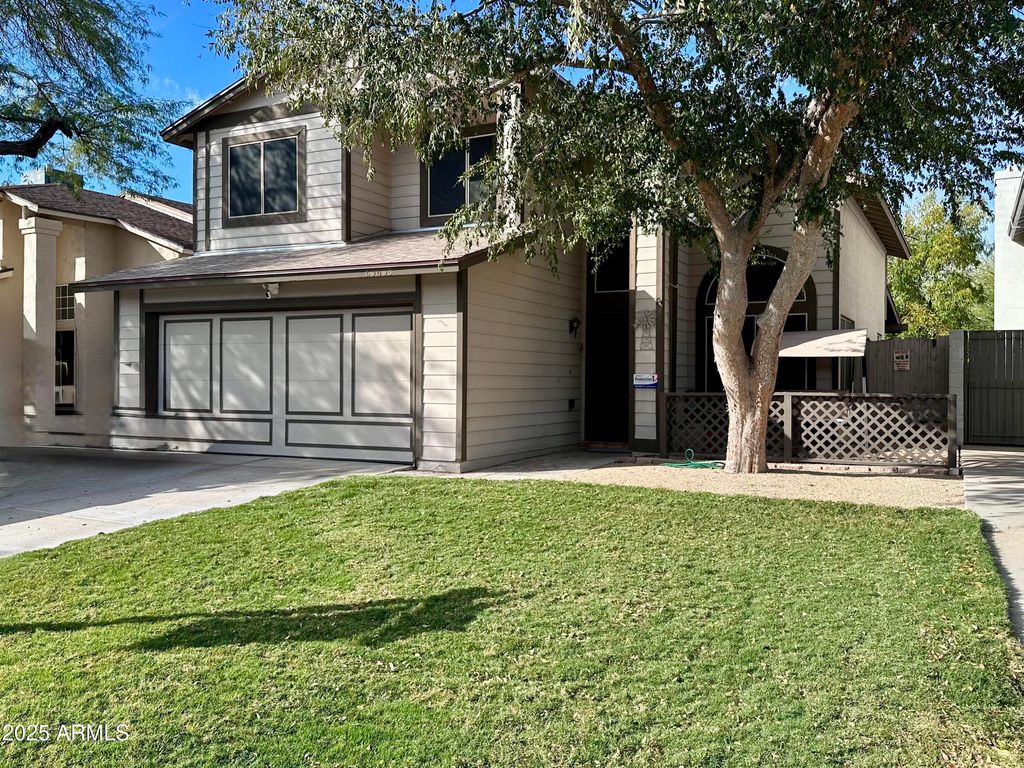 Photo of 23838 N 38th Drive, Glendale, AZ 85310 (MLS # 6961639)