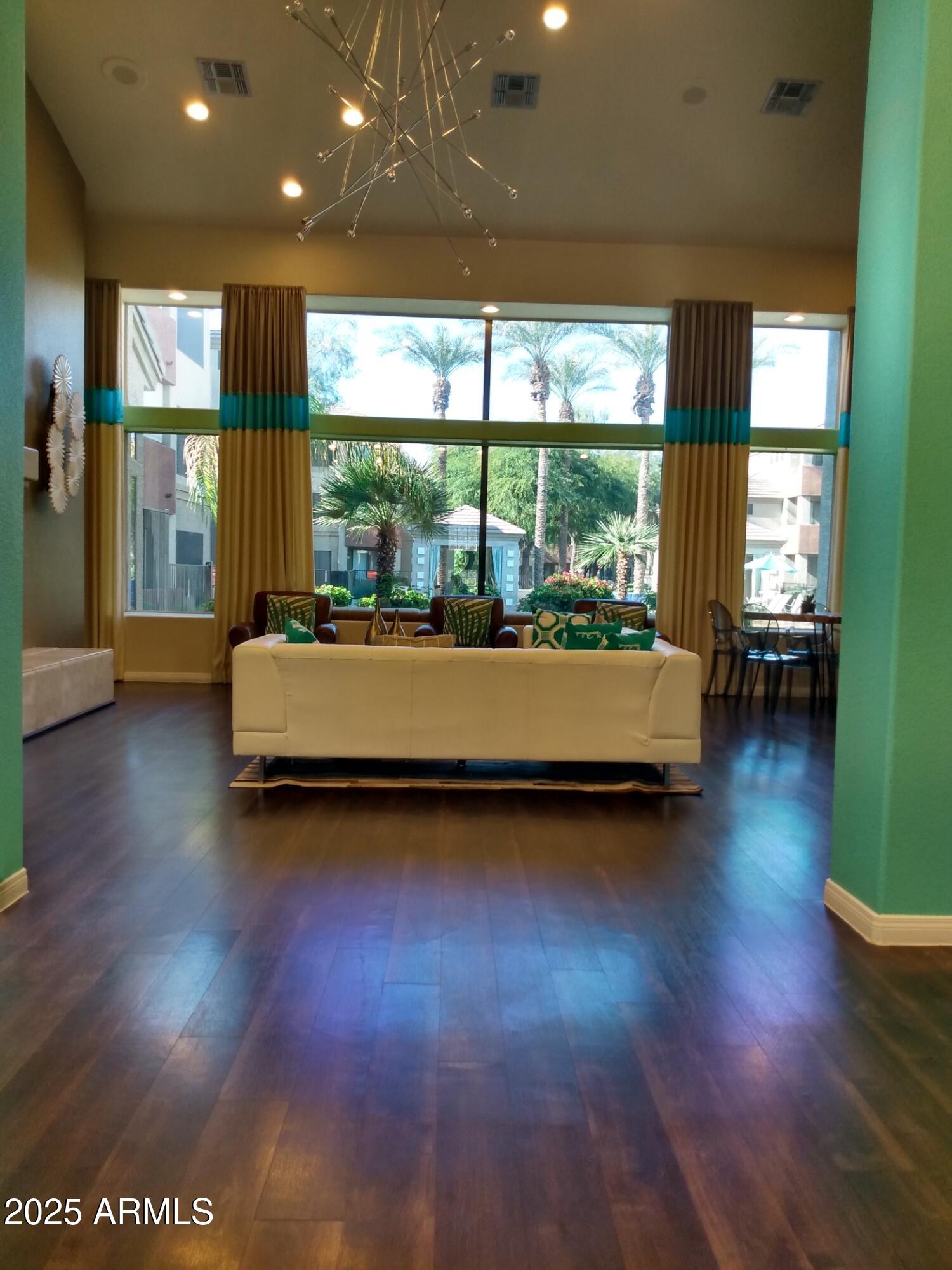 3848 N 3RD Avenue 2071