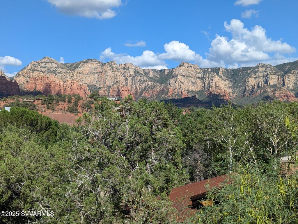 Photo of 40 Blackhawk Lane #-, Sedona, AZ 86336 (MLS # 6936061)