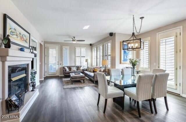 15221 N CLUBGATE Drive 2096