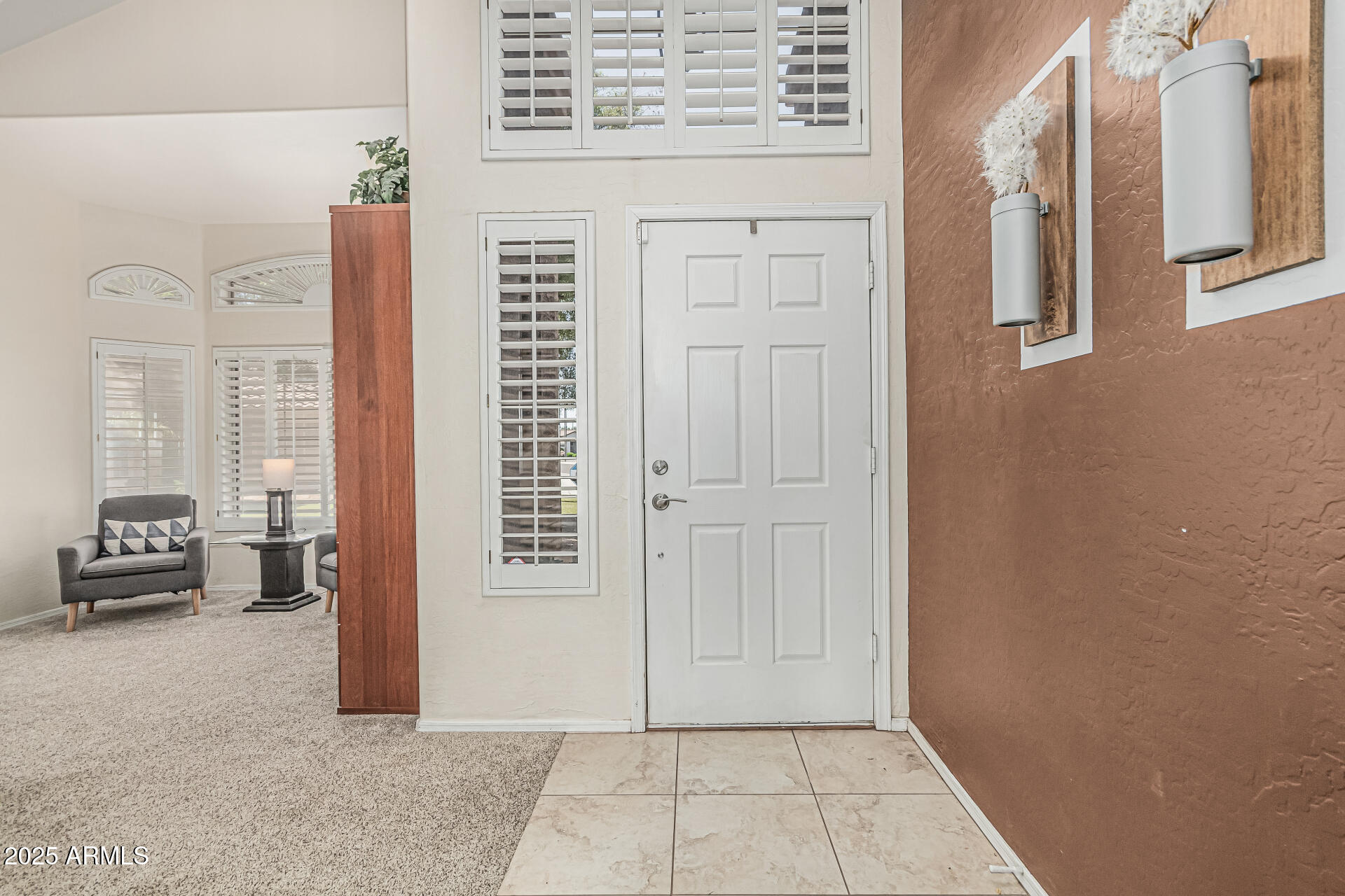 30 W SHEFFIELD Avenue