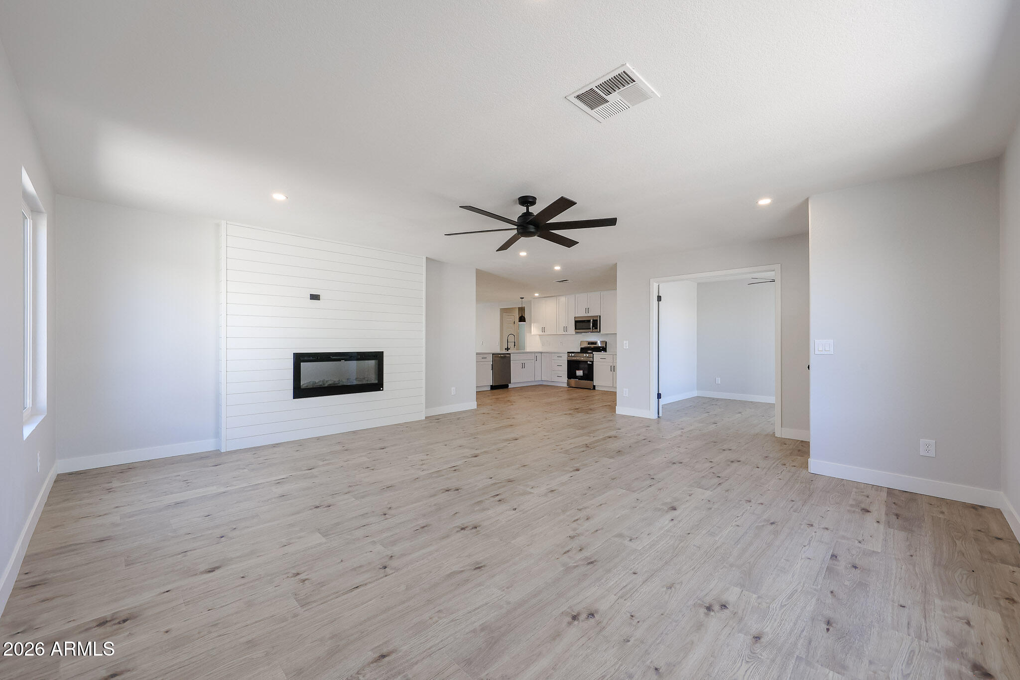 14463 W WENDOVER Drive