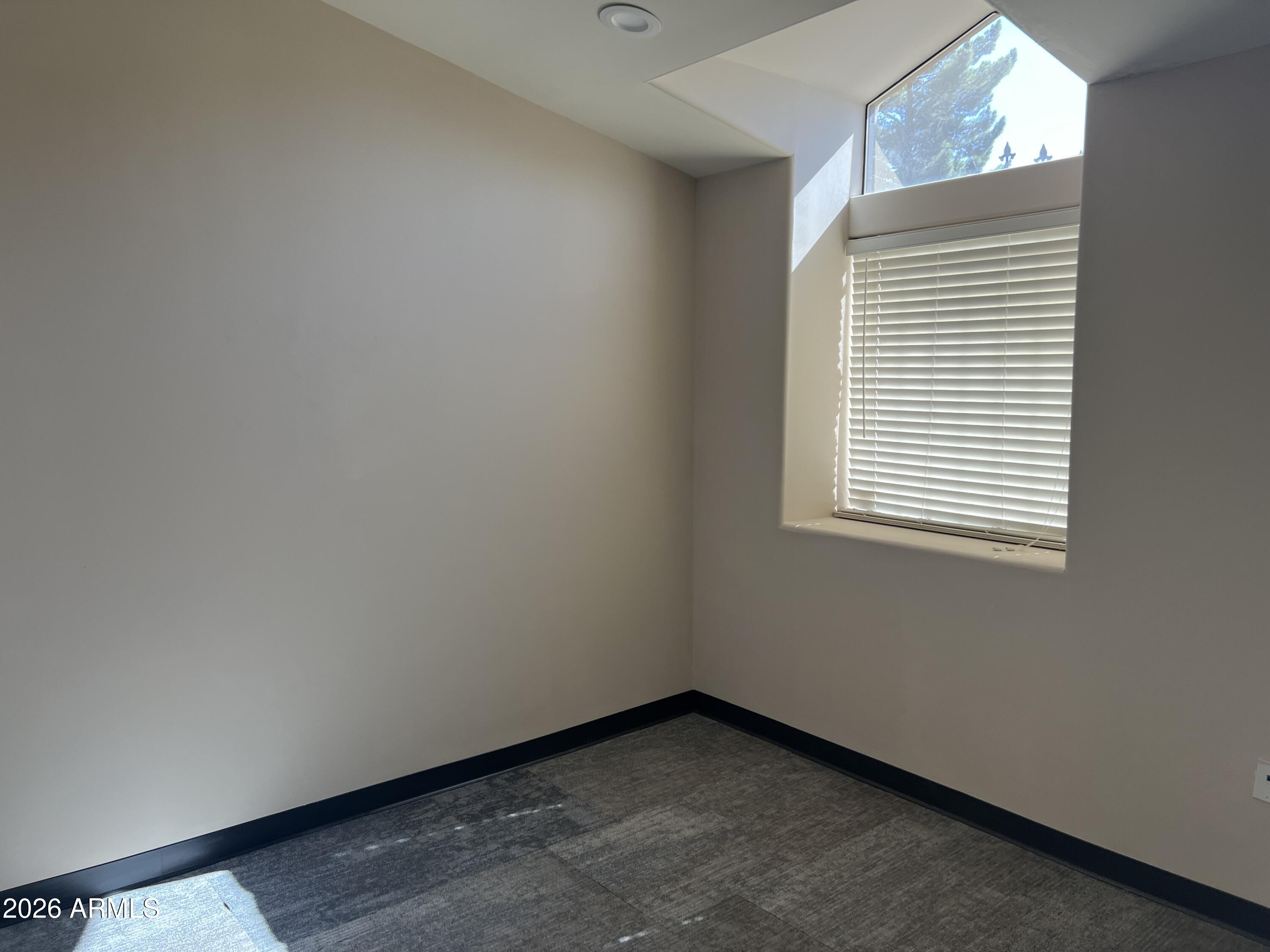 PALM HEIGHTS - Commercial Sale