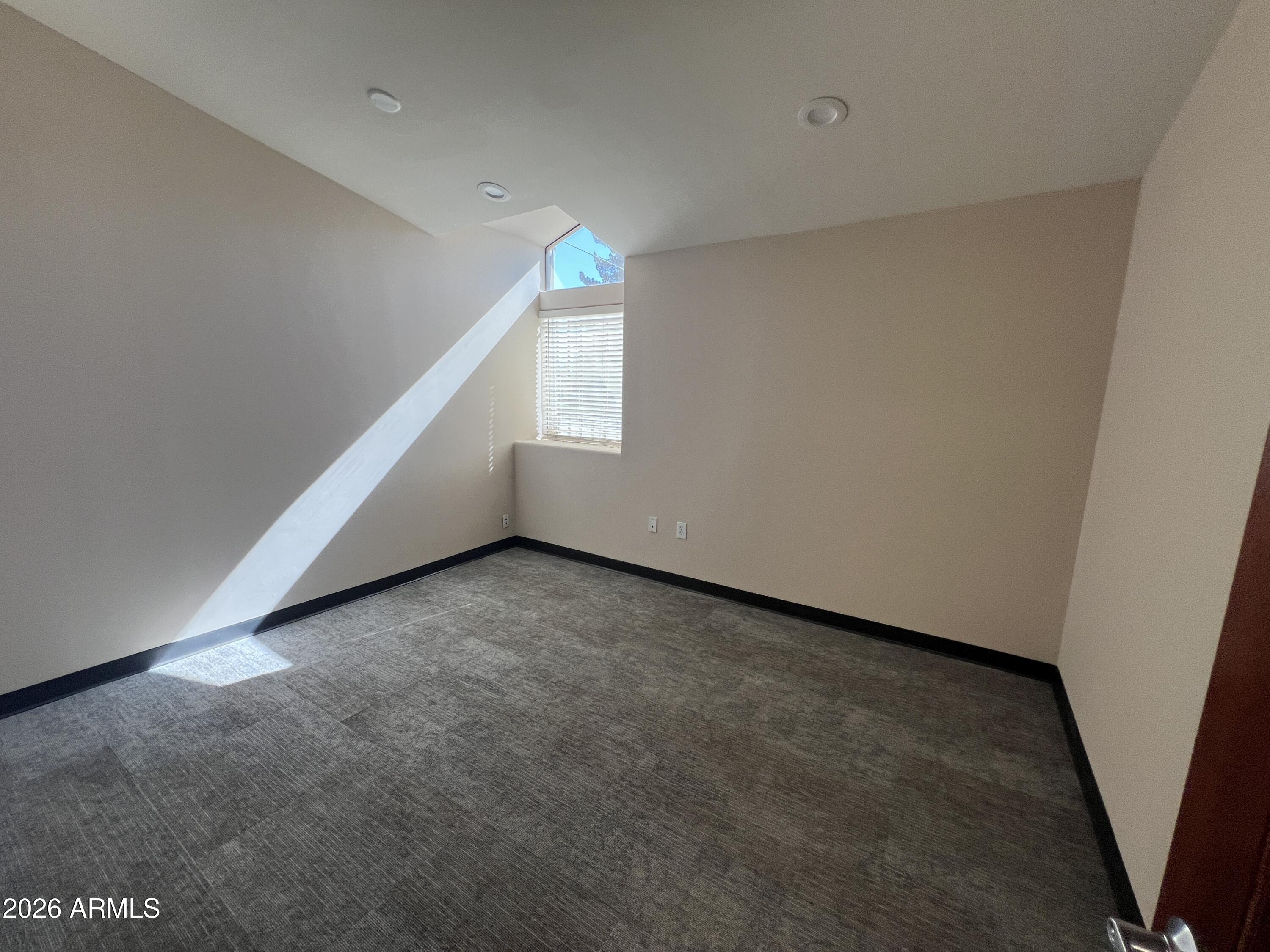 PALM HEIGHTS - Commercial Sale
