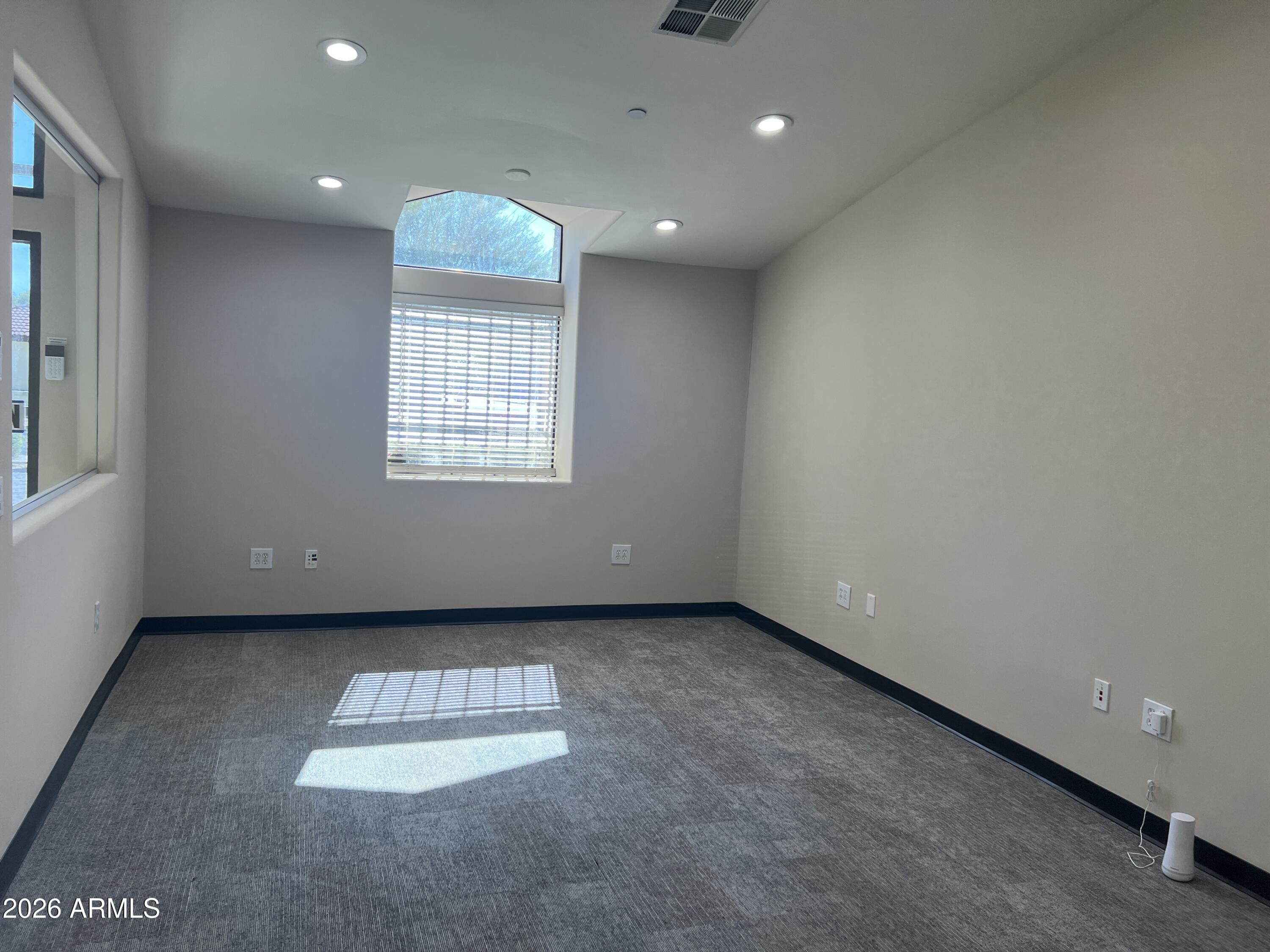 PALM HEIGHTS - Commercial Sale