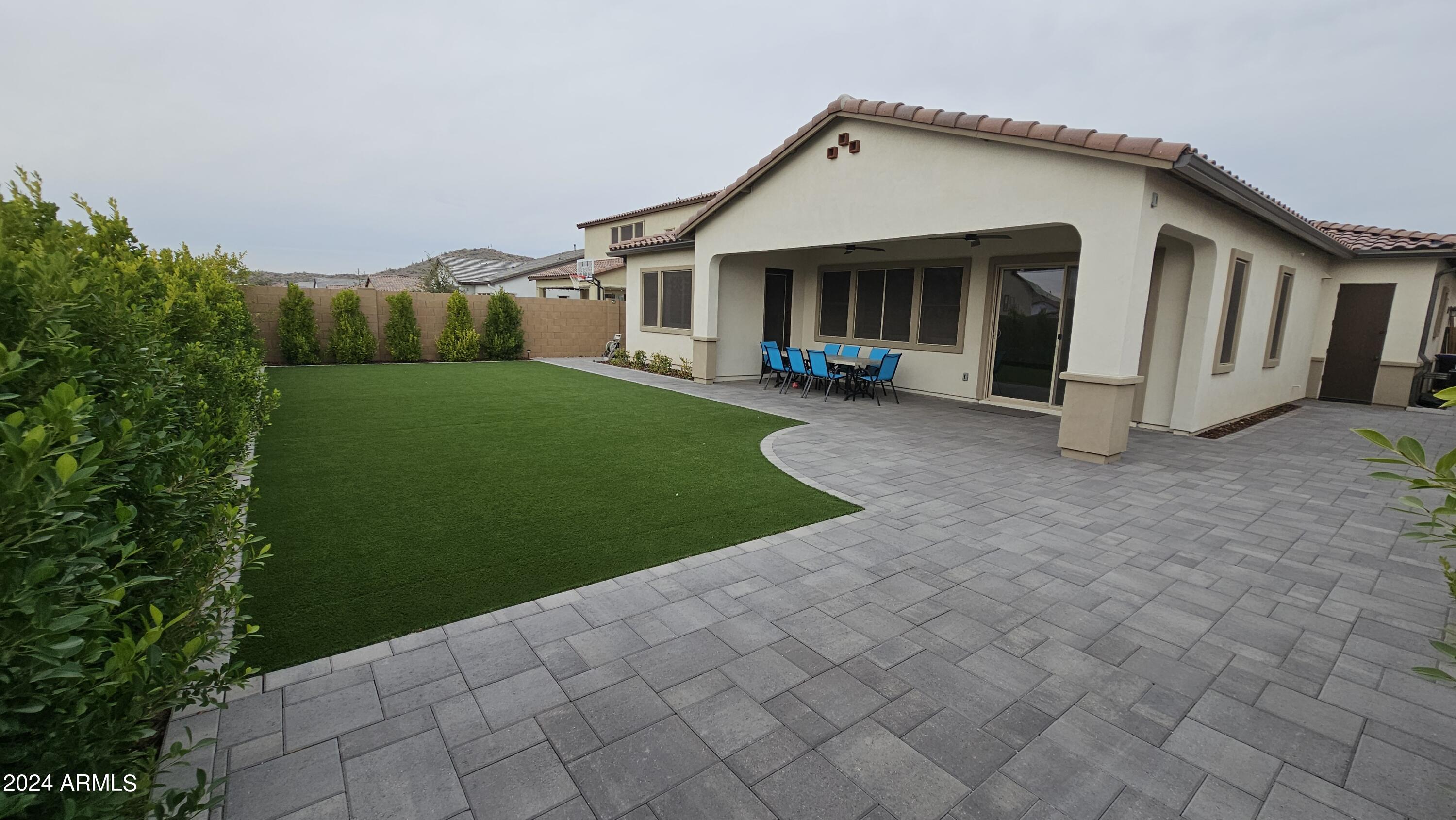 7187 W Pinnacle Vista Drive