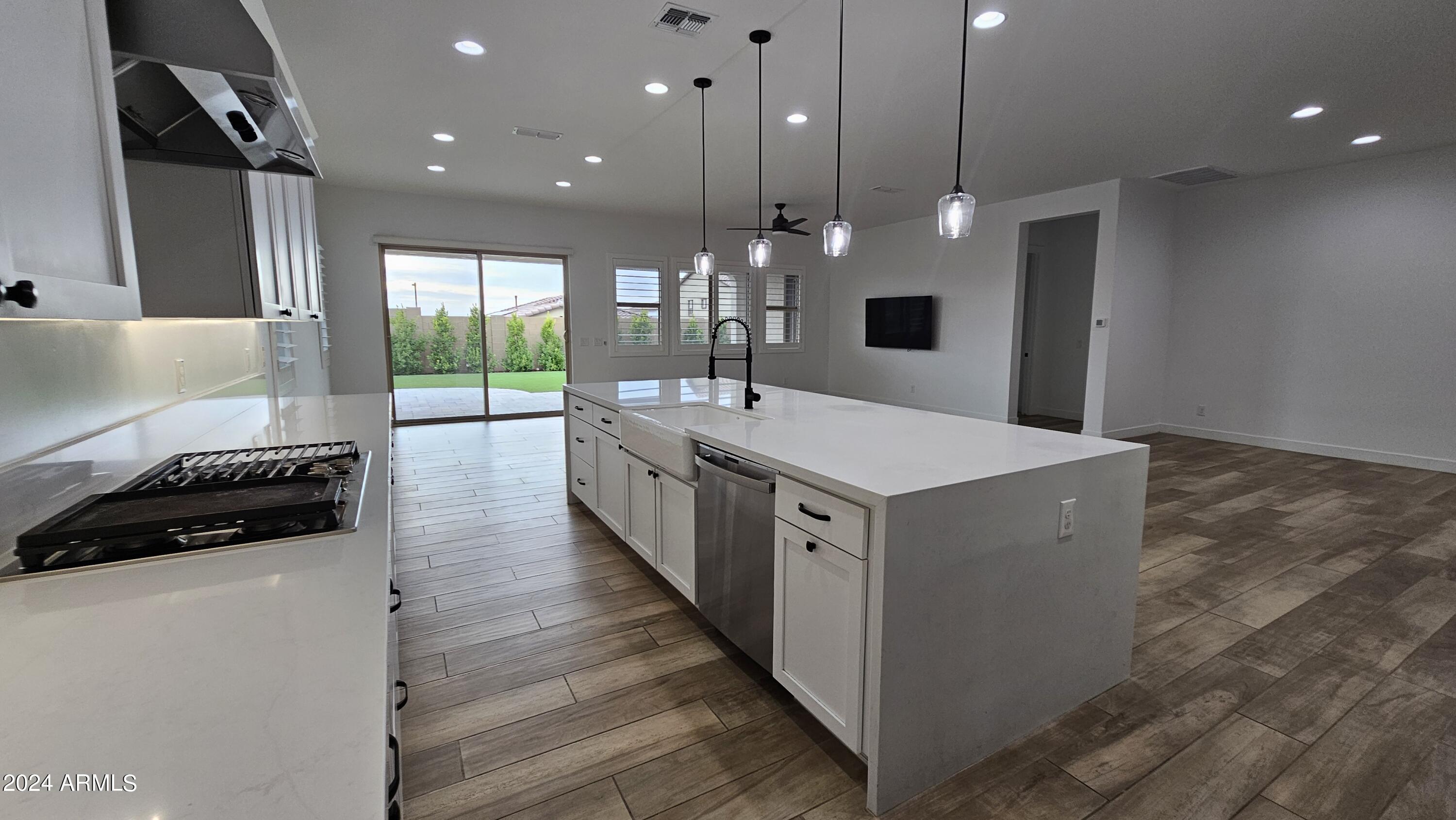 7187 W Pinnacle Vista Drive