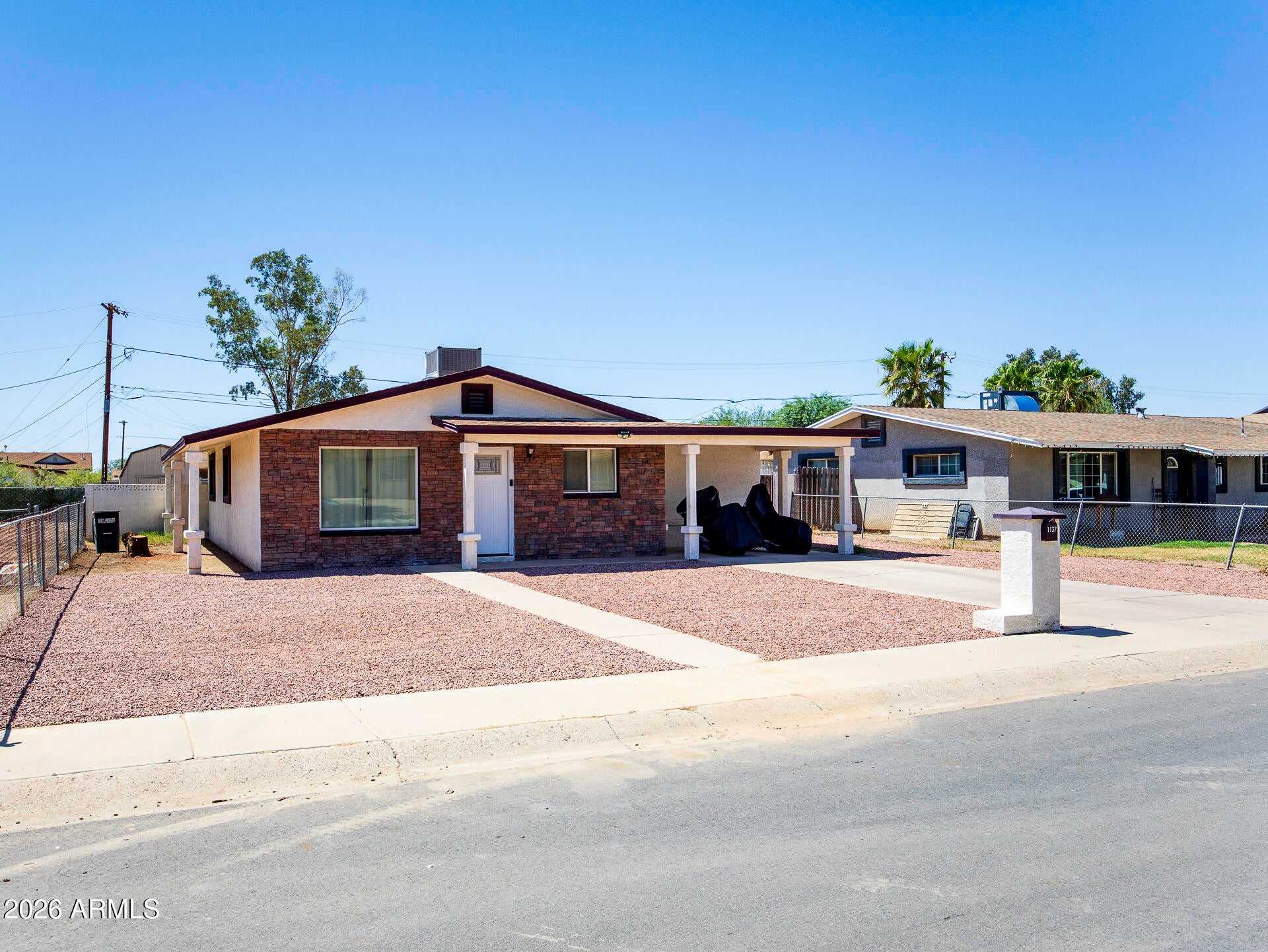 1137 E BISNAGA Street
