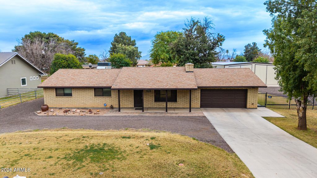 Photo of 10401 W Avalon Drive, Avondale, AZ 85392 (MLS # 6984895)