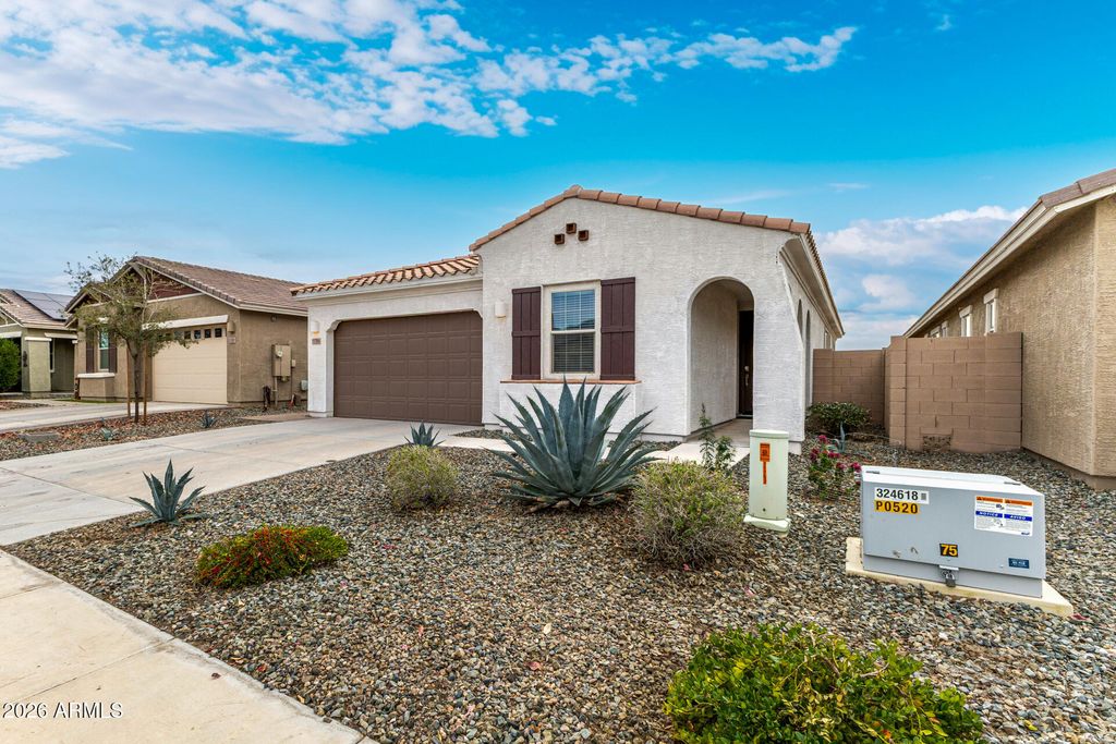 Photo of 11769 E Chevelon Trail, Gold Canyon, AZ 85118 (MLS # 6983373)