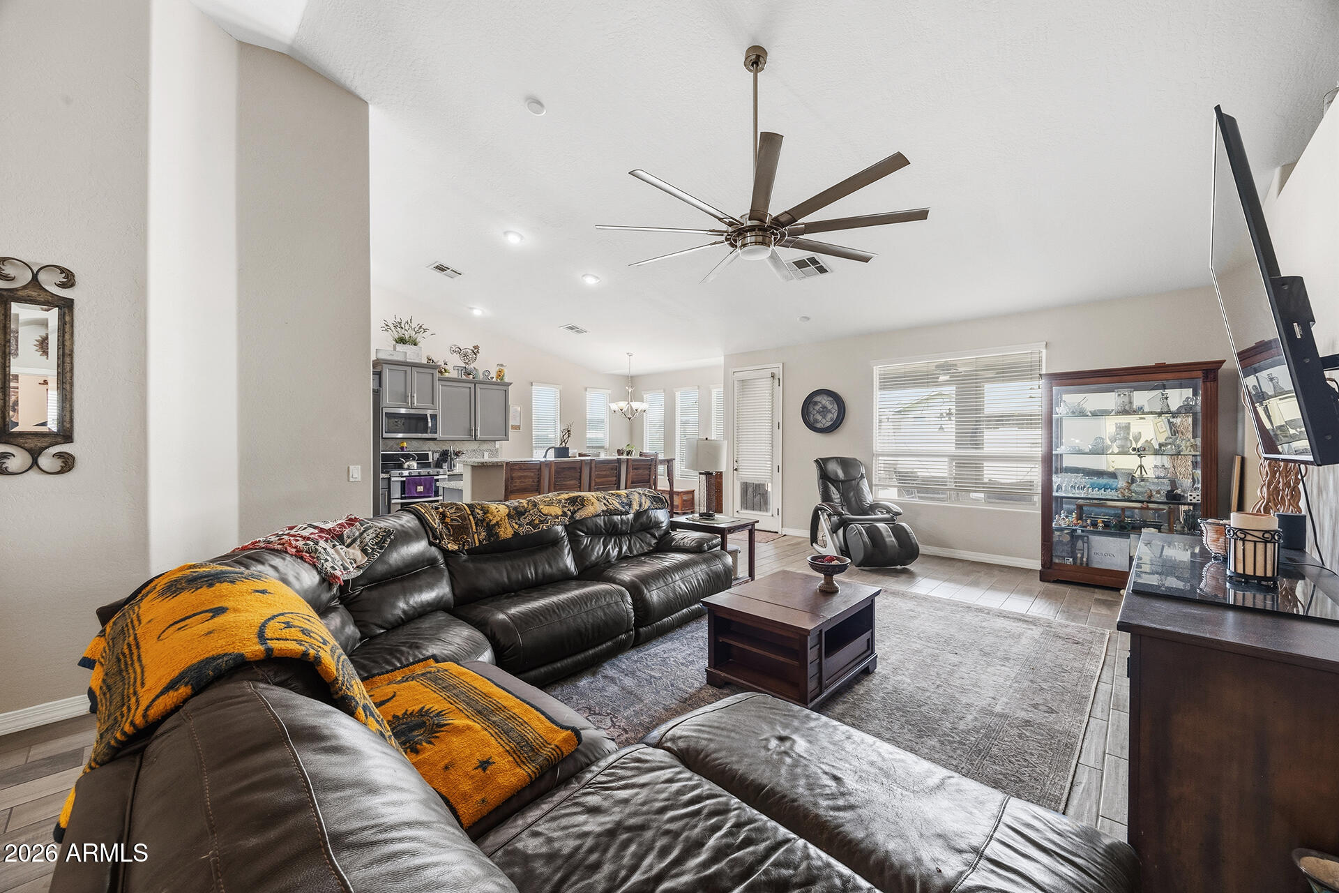 11520 E SABLE Avenue