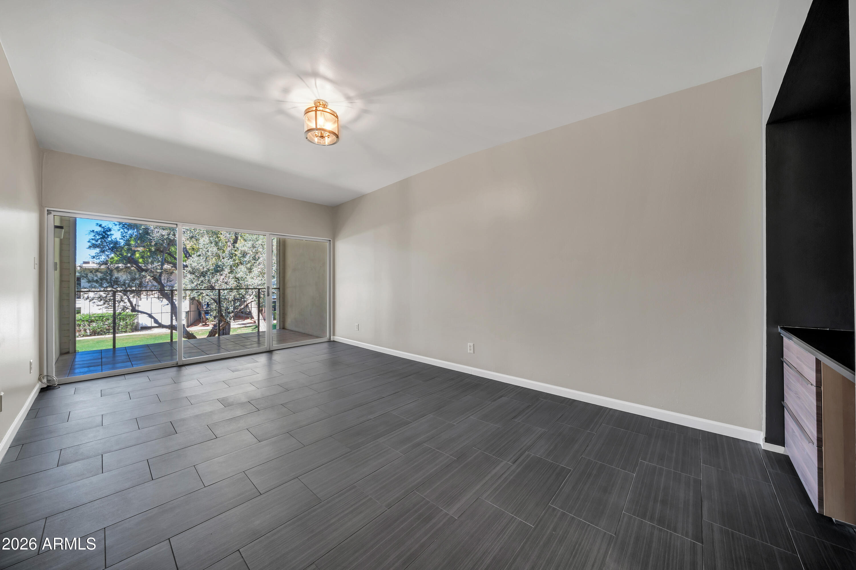 SCOTTSDALE CONDOMINIUMS AMD - Residential