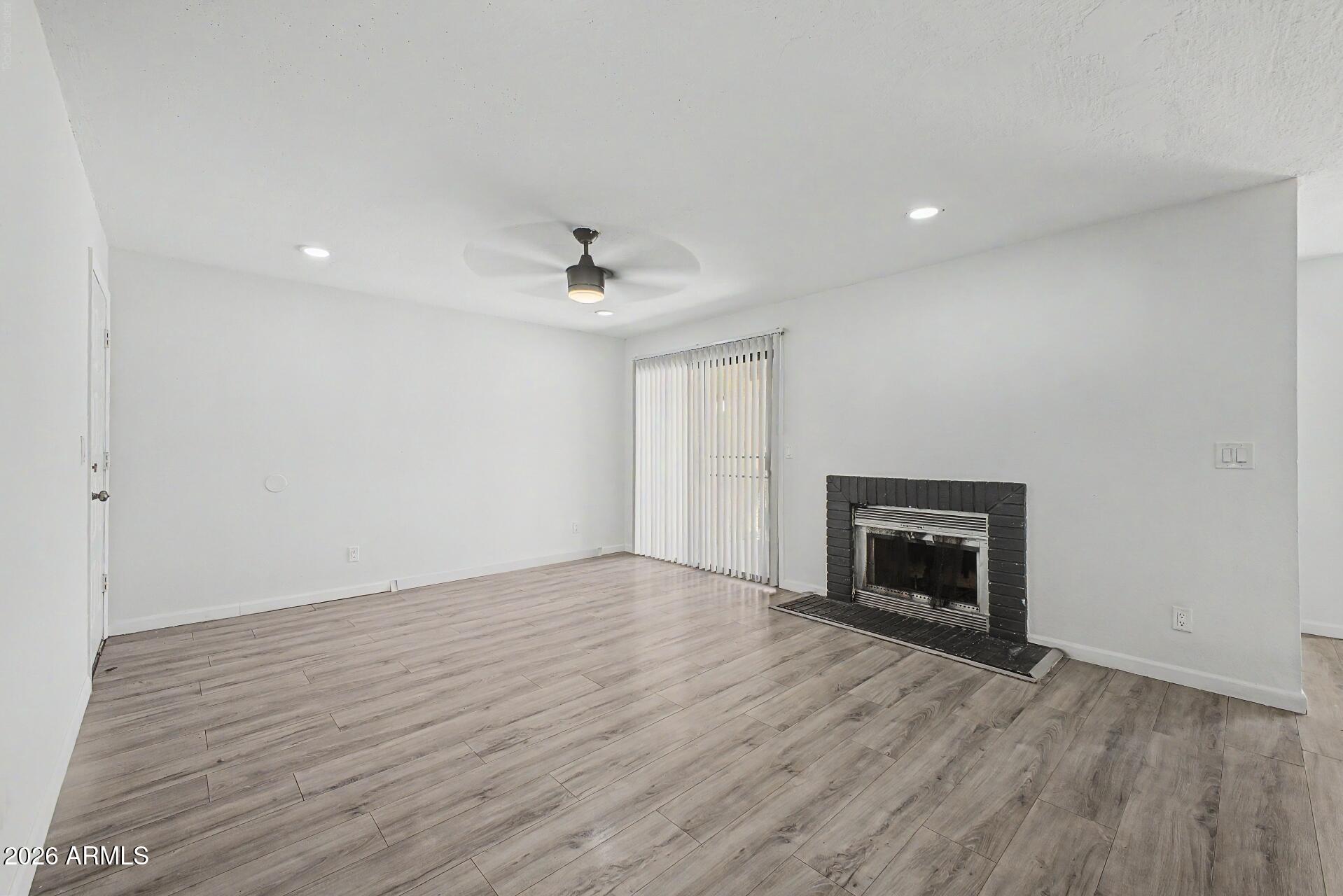 5236 W Peoria Avenue 127