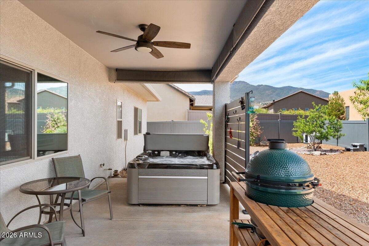 560 SKYLINE Boulevard