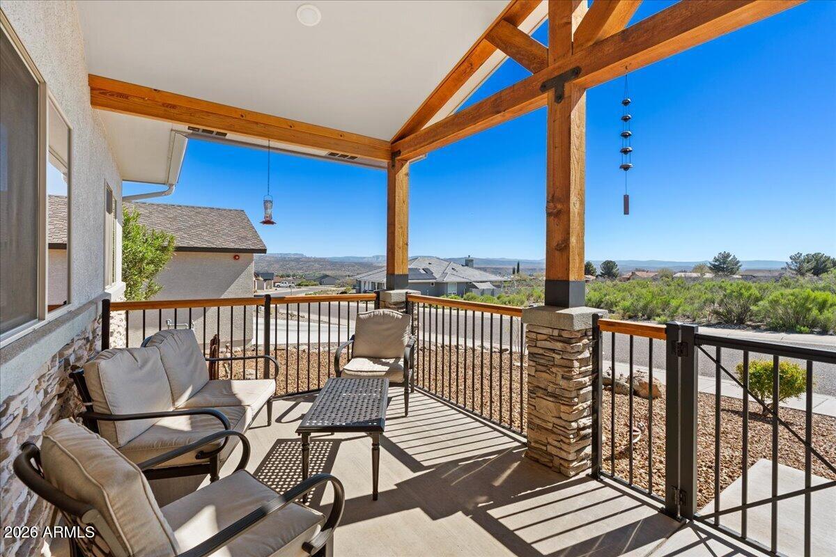 560 SKYLINE Boulevard