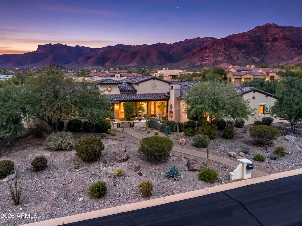 Photo of 10744 E Copa Del Oro Lane, Gold Canyon, AZ 85118 (MLS # 7085053)