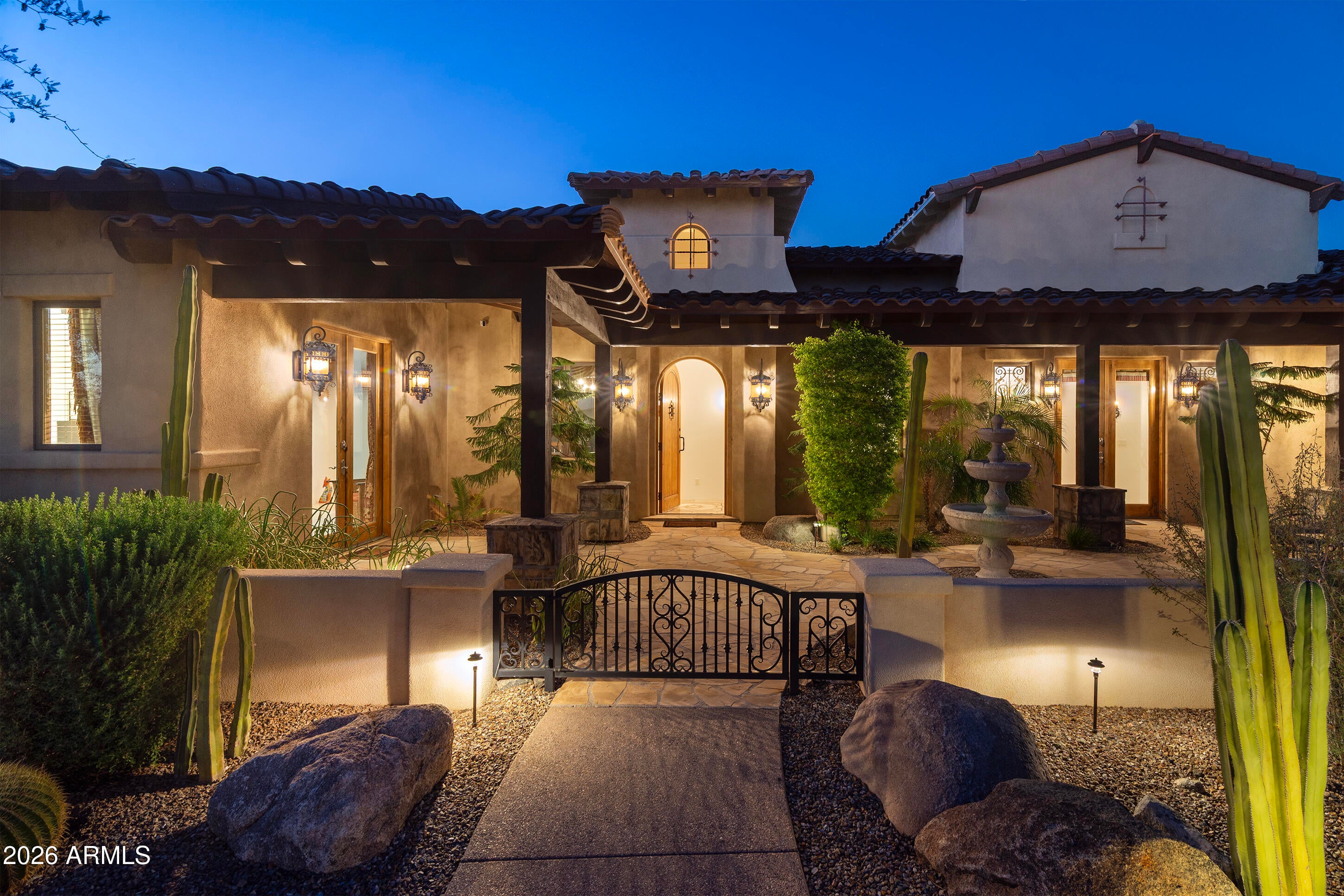 10744 E COPA DEL ORO Lane