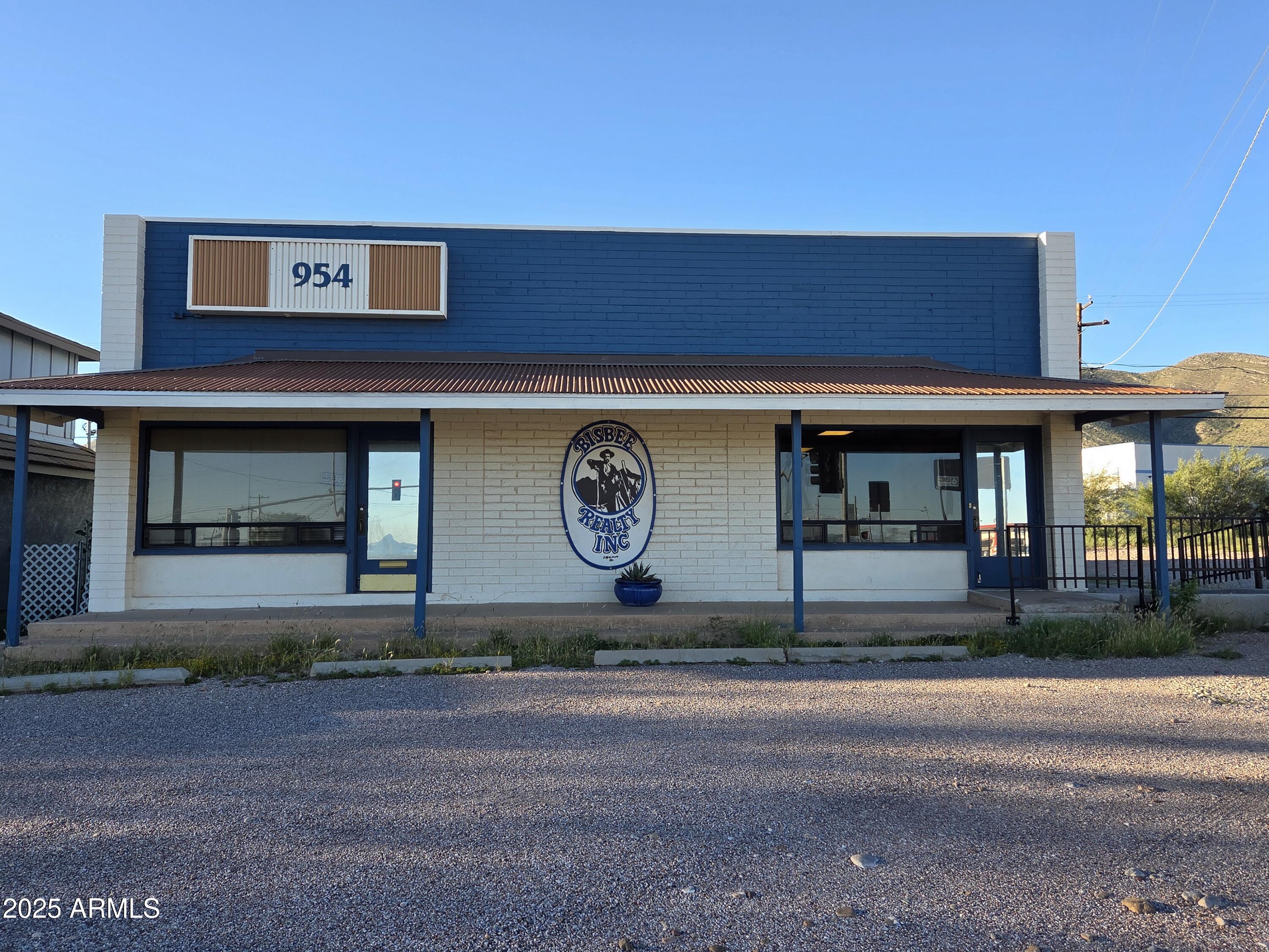 HEDBERG TOWNSITE - Commercial Sale
