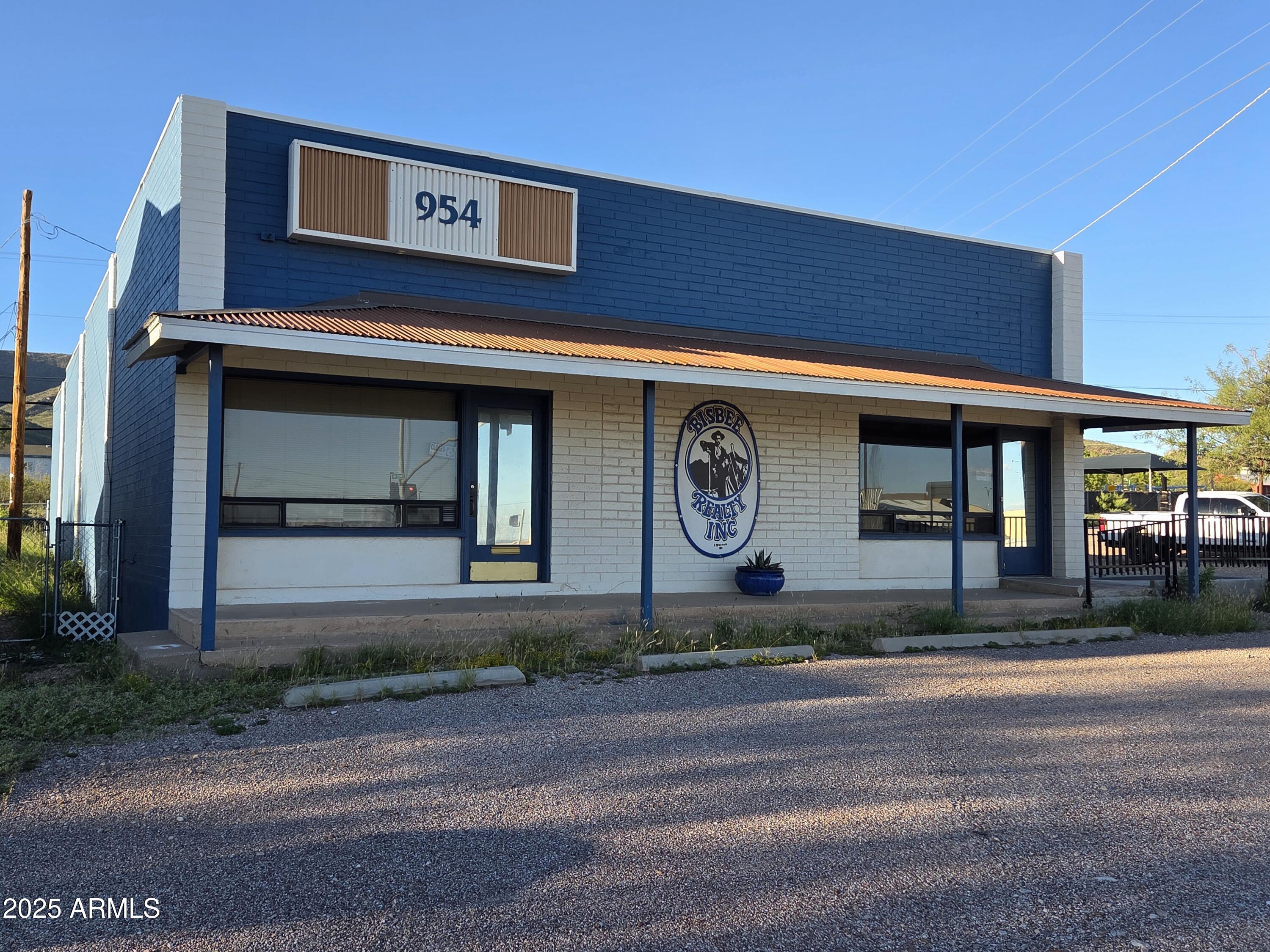 HEDBERG TOWNSITE - Commercial Sale