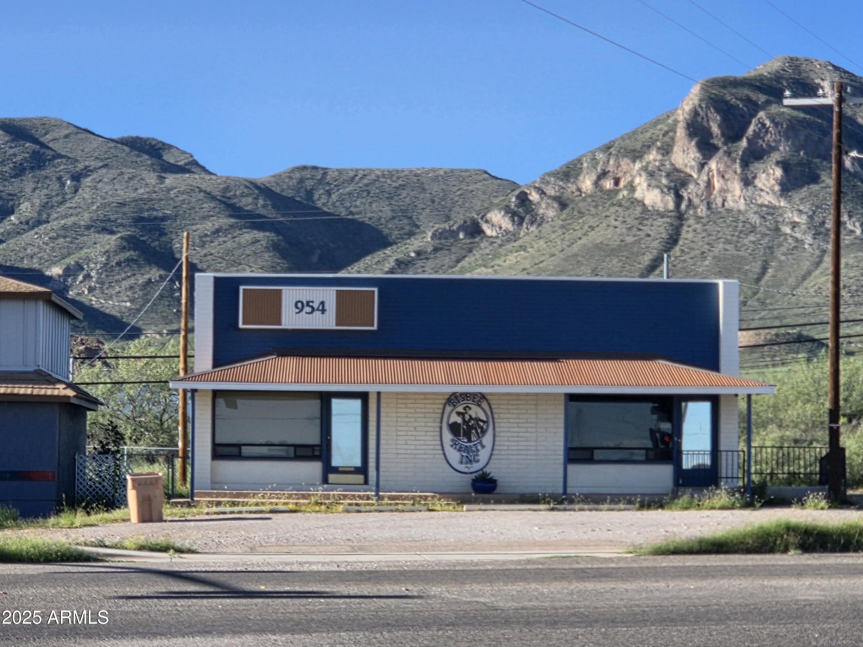 HEDBERG TOWNSITE - Commercial Sale