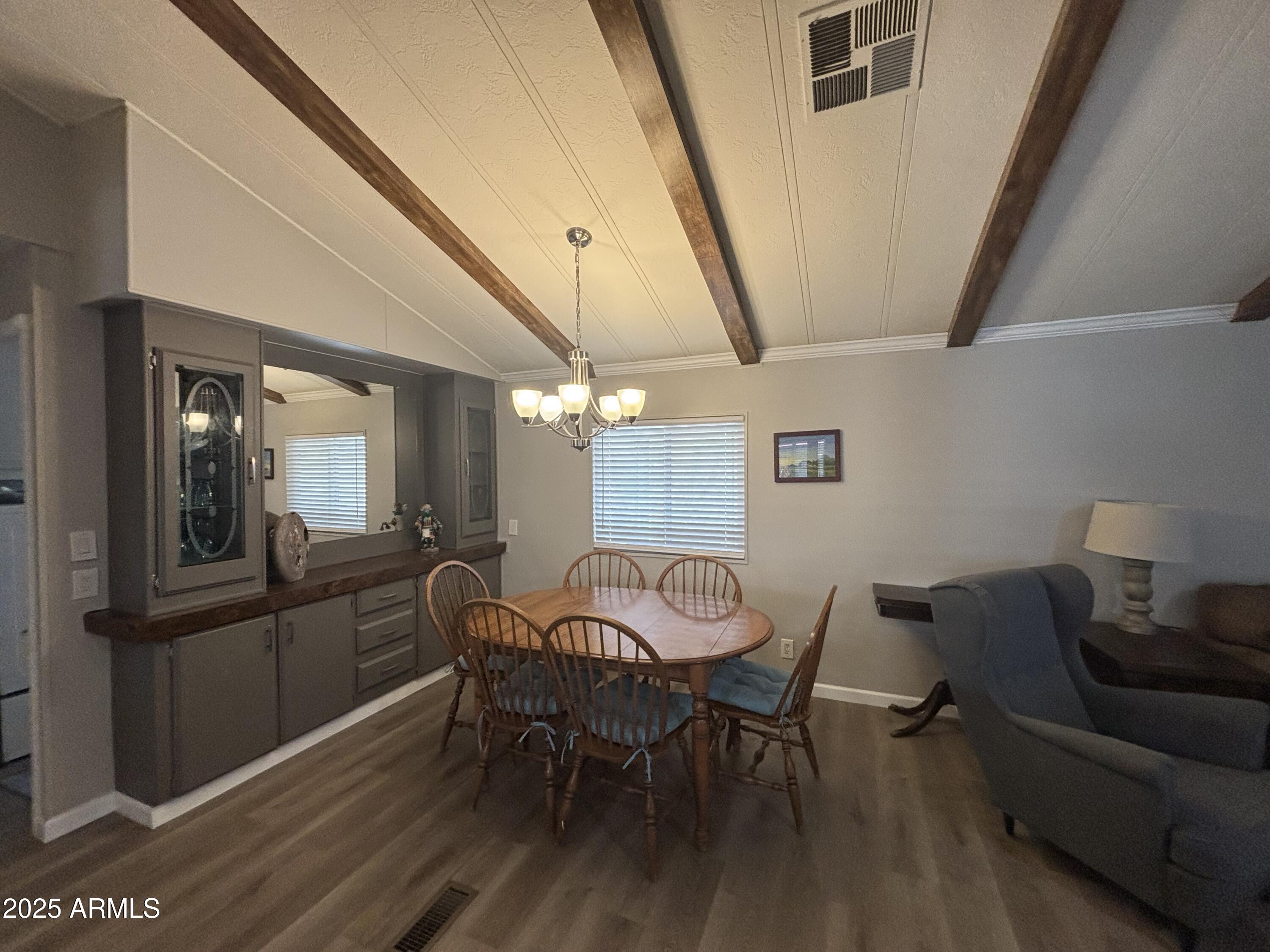 3611 N Michigan Avenue