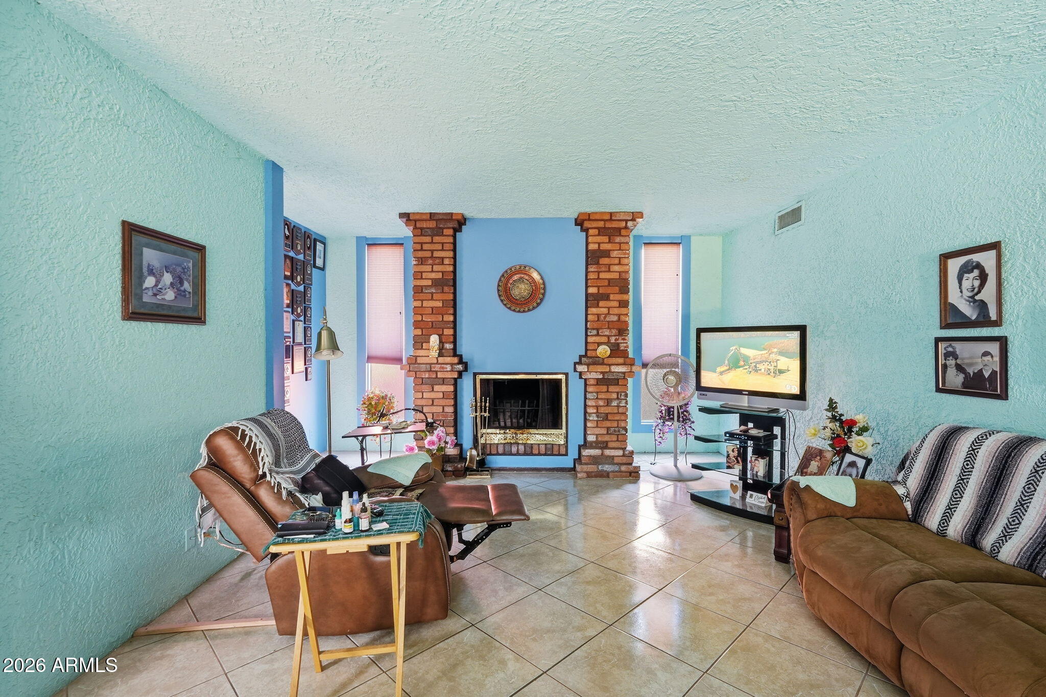 4702 E ALTA VISTA Road