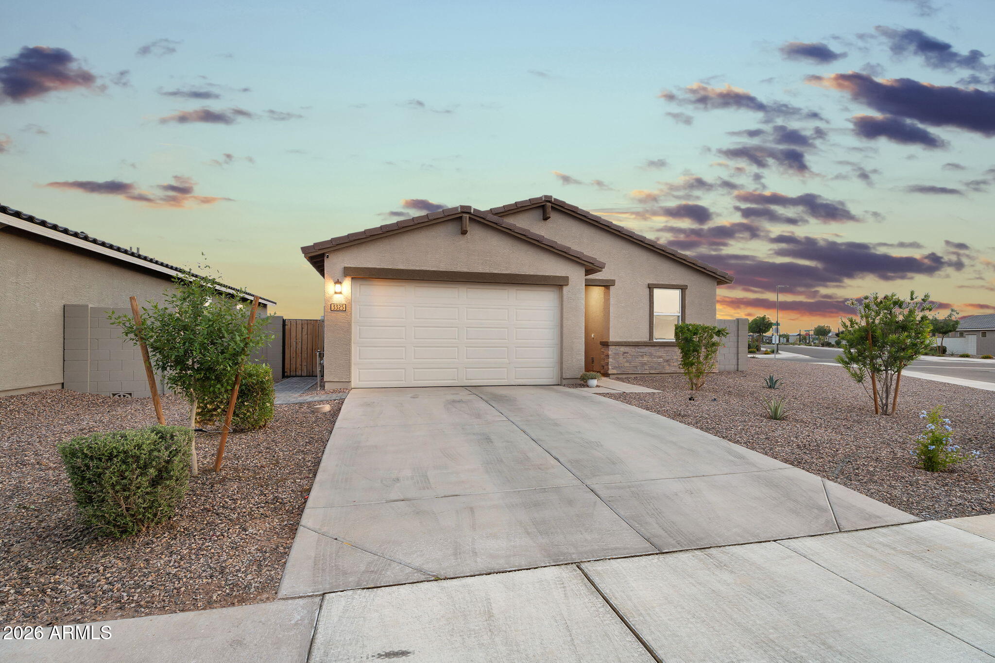 3325 E ALEXANDER Drive