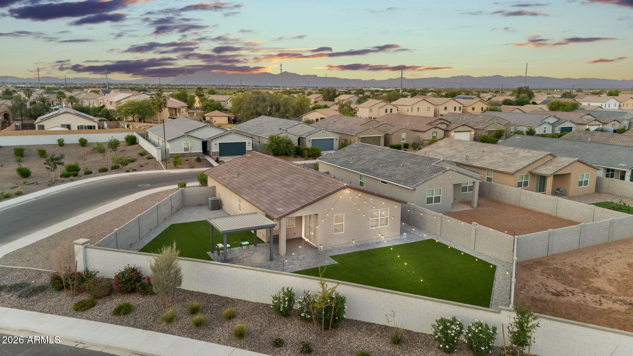 3325 E ALEXANDER Drive