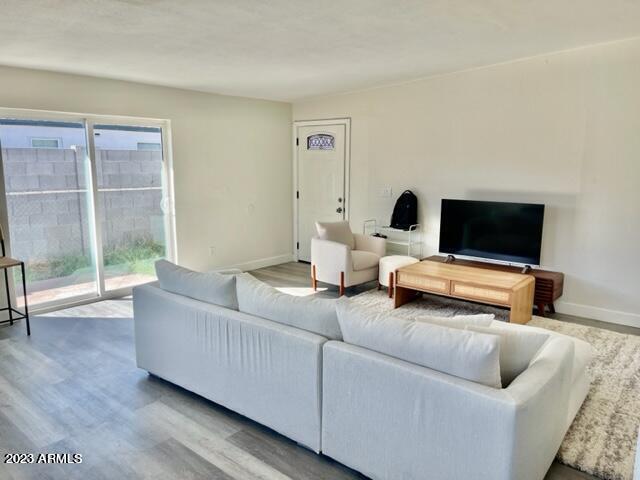 455 W UNIVERSITY Drive