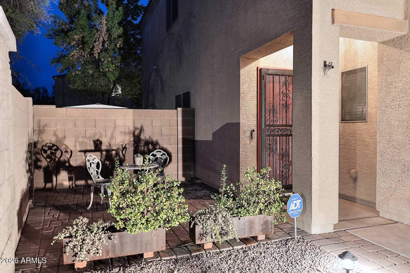 12120 W LEATHER Lane W