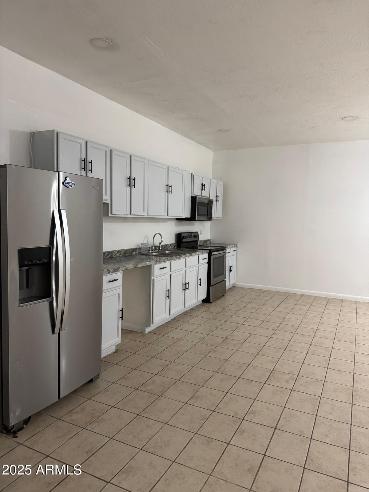 Homes 3 4049 N 81ST Avenue