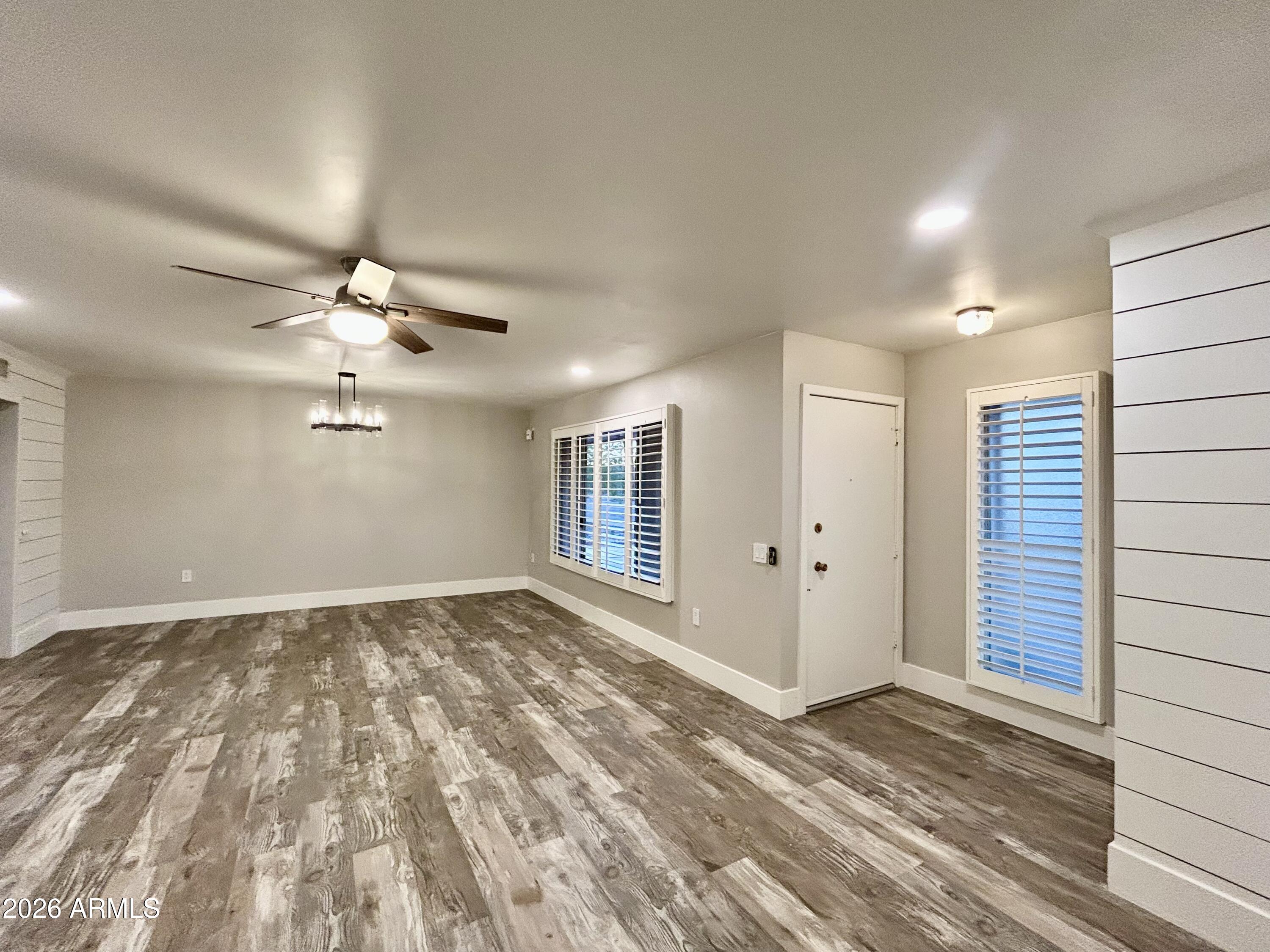 9831 W WRANGLER Drive