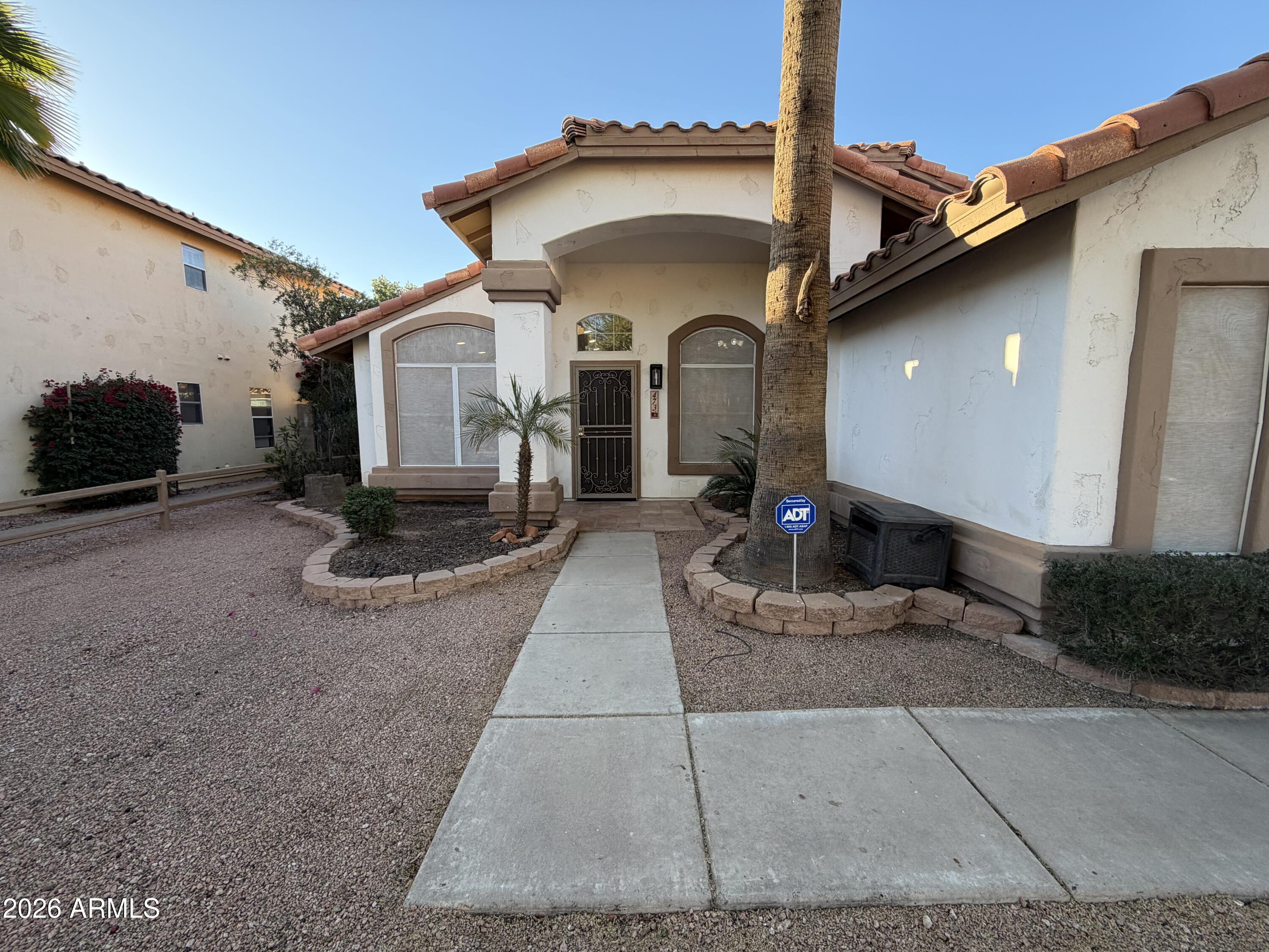 473 W SMOKE TREE Road