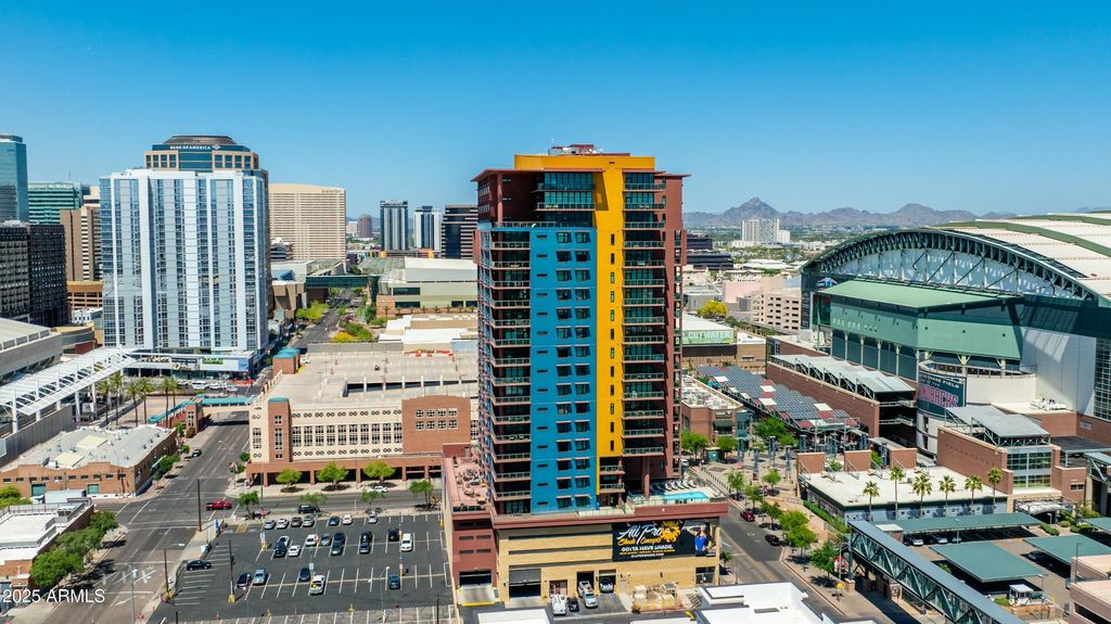 Photo of 310 S 4th Street #1407, Phoenix, AZ 85004 (MLS # 6849144)