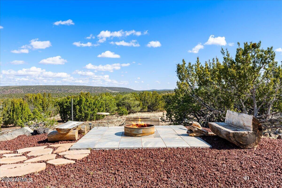 1283 E BIGHORN Trail