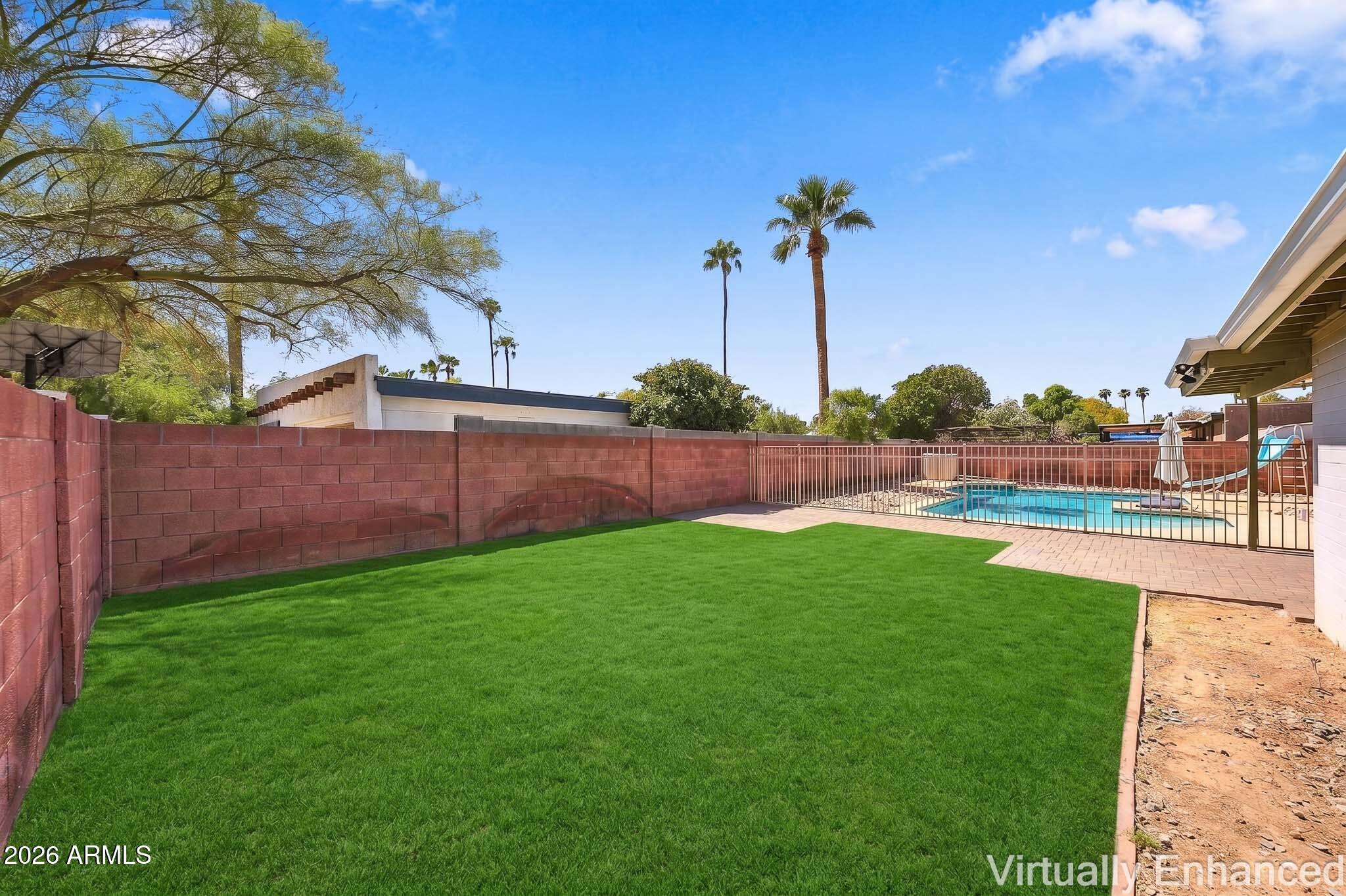 3629 E CHARTER OAK Road