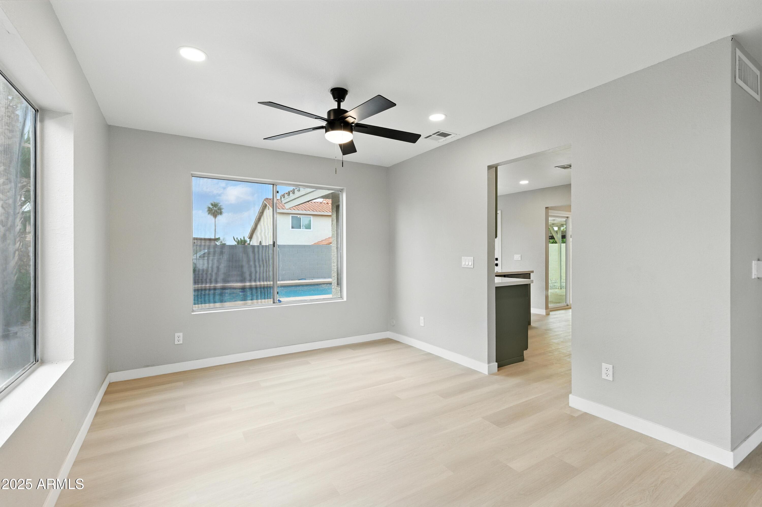 Homes 1 4319 E TANGLEWOOD Drive