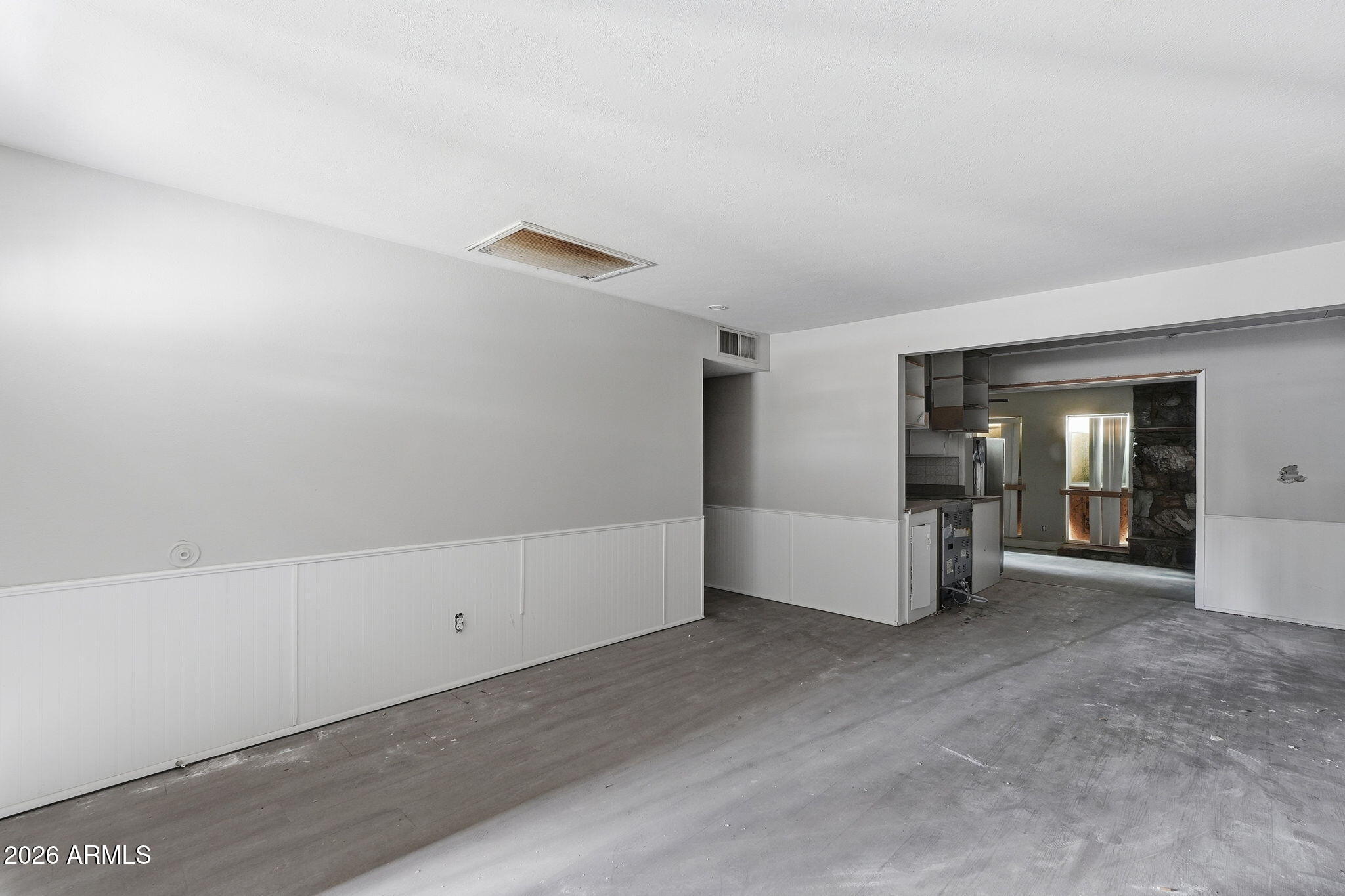 1723 W CHERYL Drive