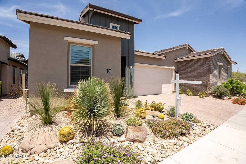 Photo of 38500 N School House Road #10, Cave Creek, AZ 85331 (MLS # 6880375)