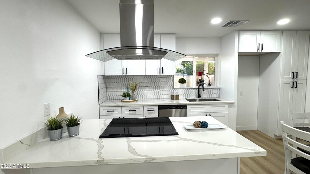 Photo of 3417 W Rosewood Avenue, Phoenix, AZ 85029 (MLS # 7092230)