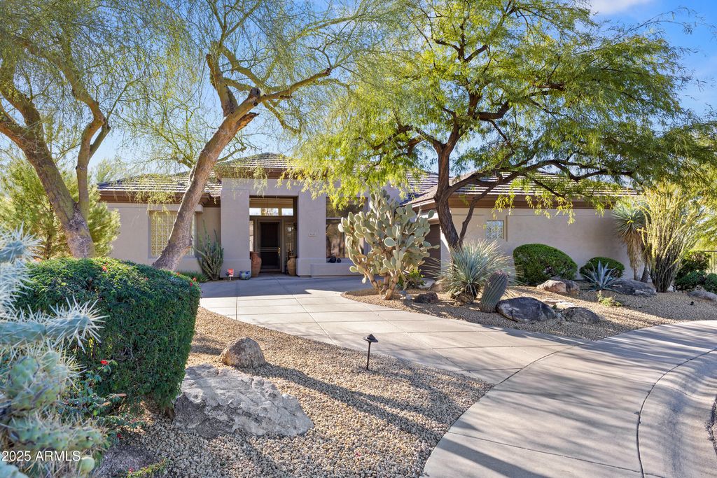 Photo of 6335 E Marioca Circle, Scottsdale, AZ 85266 (MLS # 6956141)