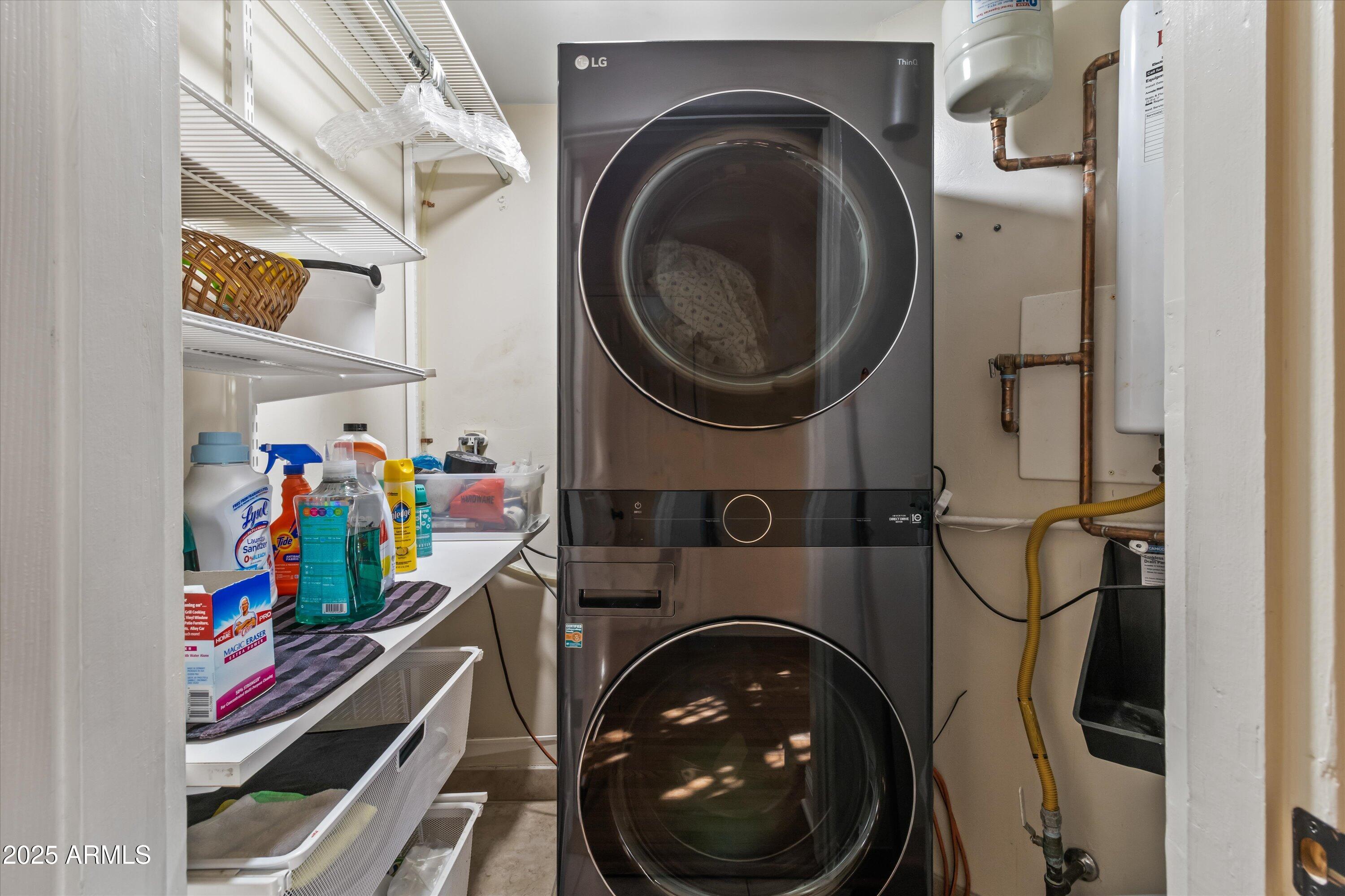 Phoenix, Arizona 85014, United States, 3 Bedrooms Bedrooms, ,2 BathroomsBathrooms,Residential,Active,8082