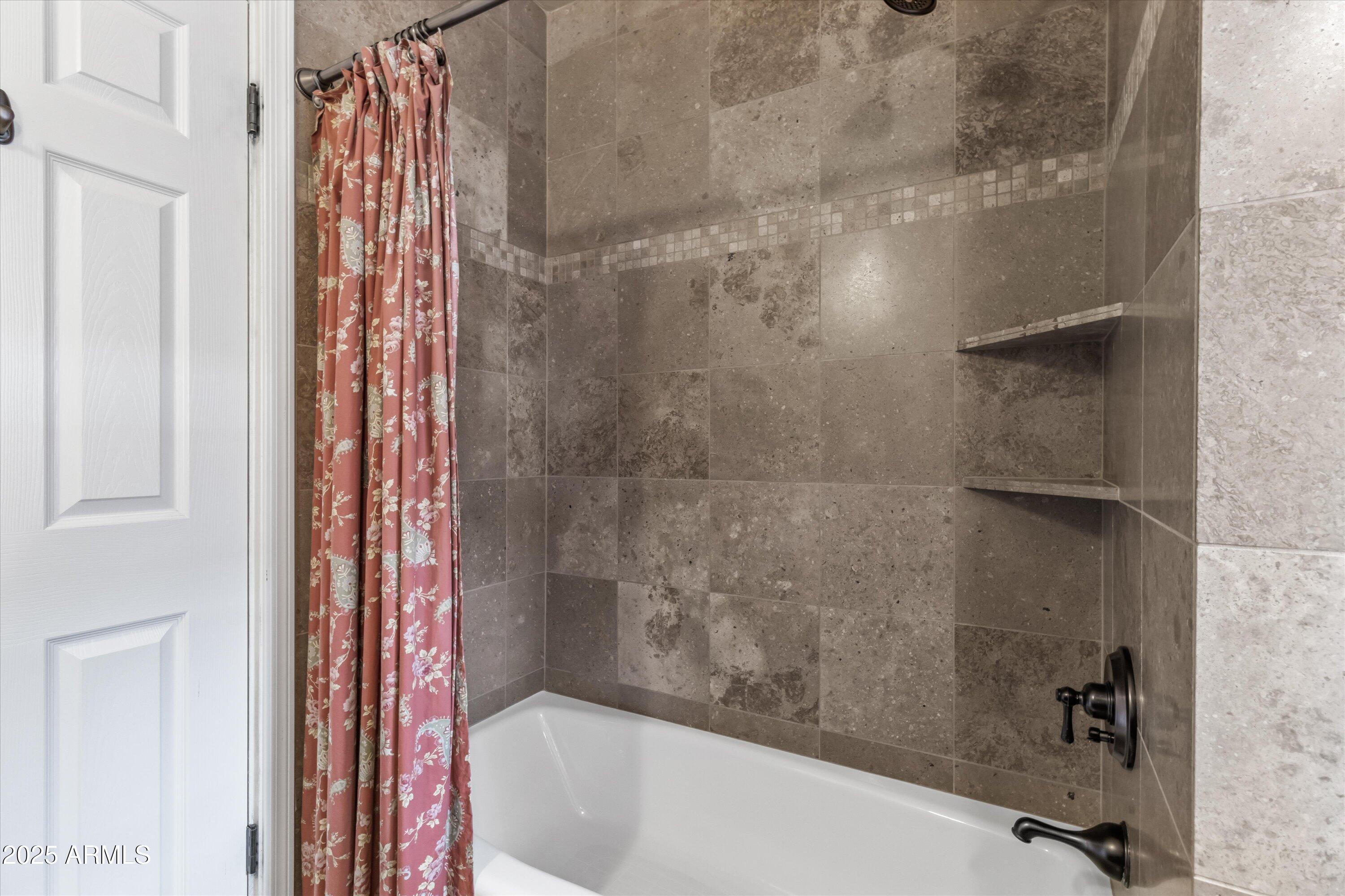 Phoenix, Arizona 85014, United States, 3 Bedrooms Bedrooms, ,2 BathroomsBathrooms,Residential,Active,8082