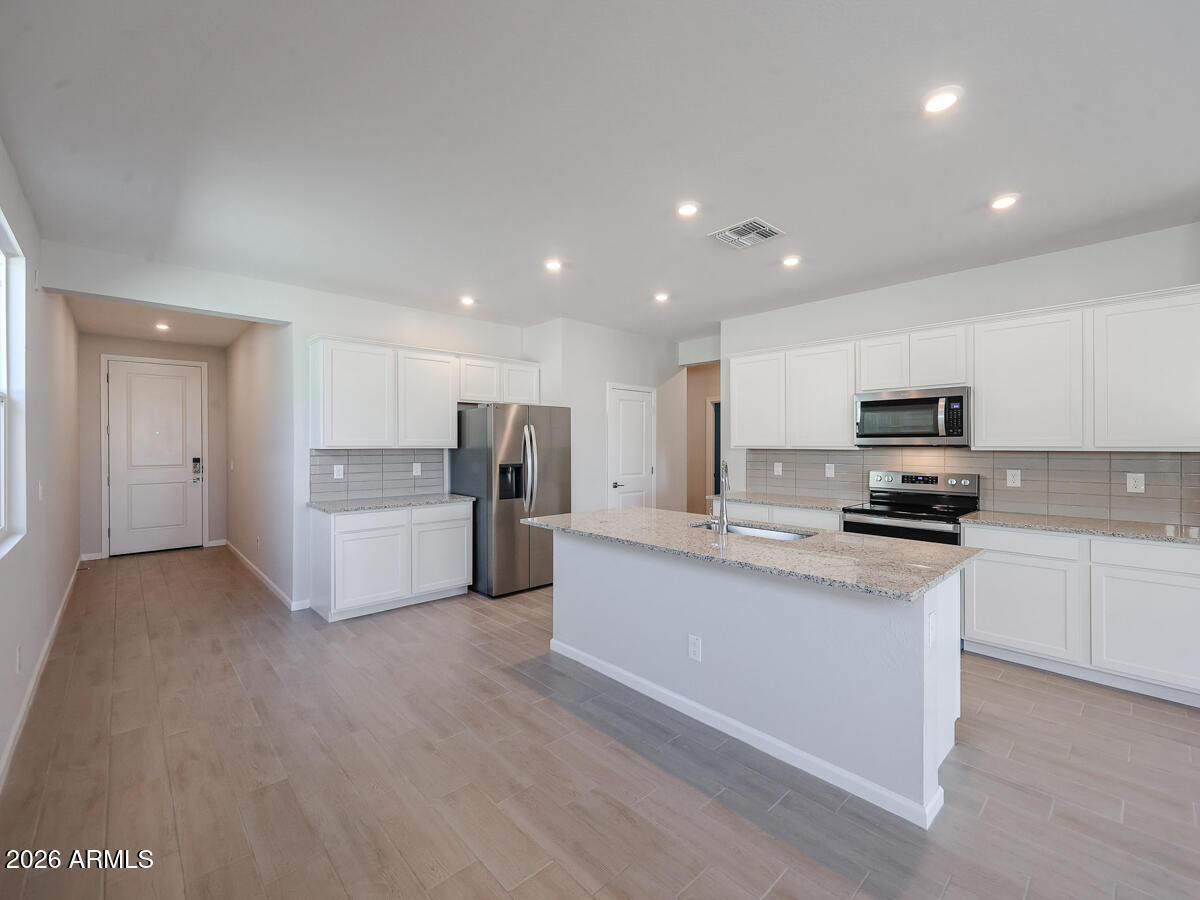 18166 W CALLE LEJOS --